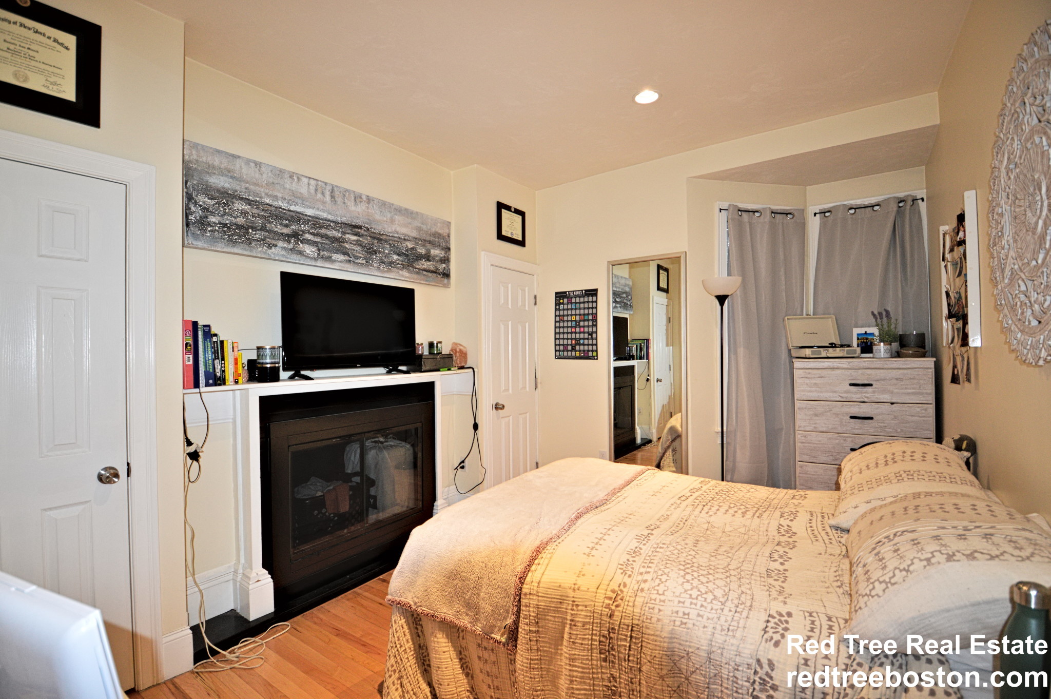 1203 Beacon St, Coolidge Corner