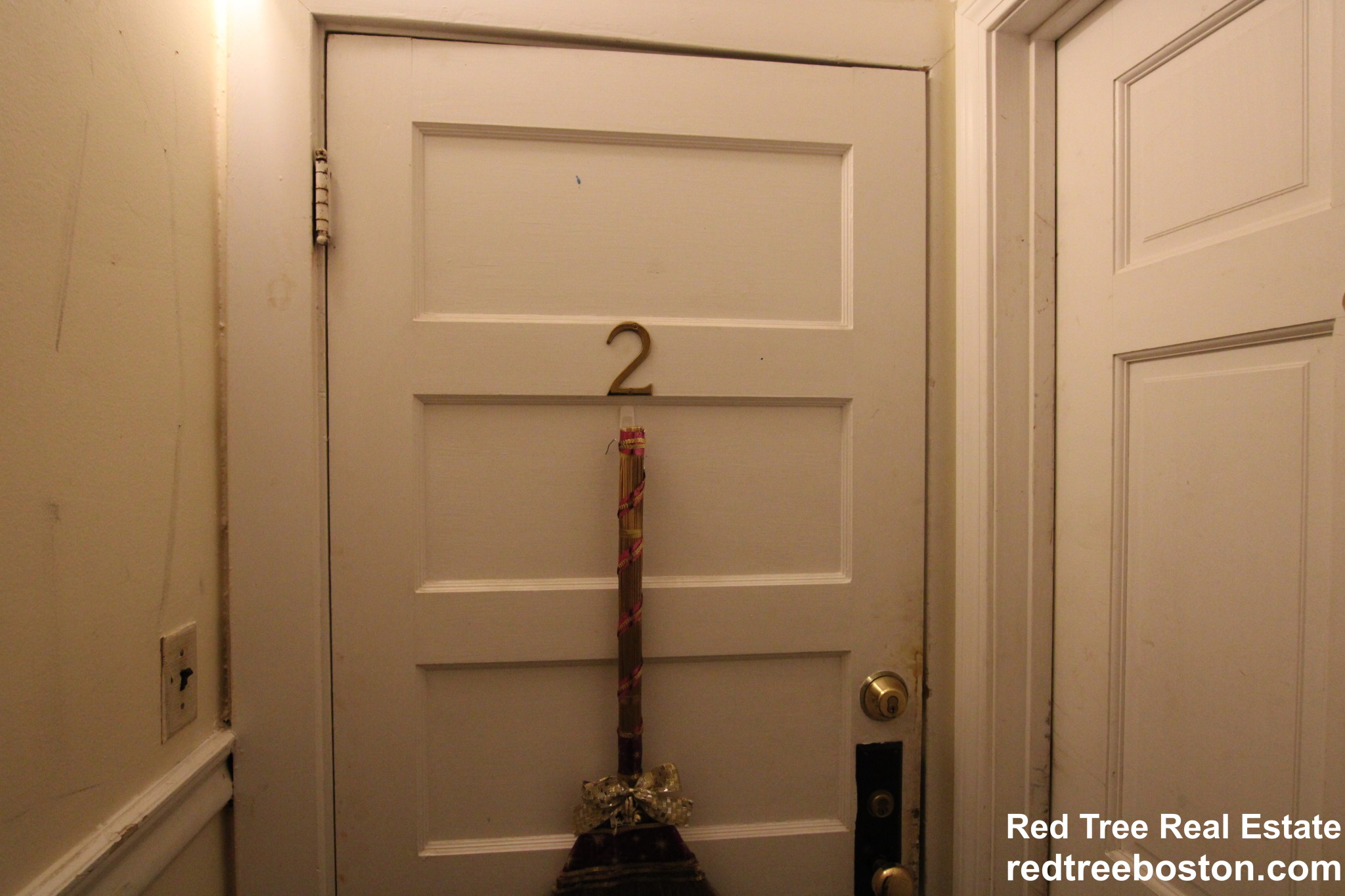 1689 Beacon St, Aspinwall Hill