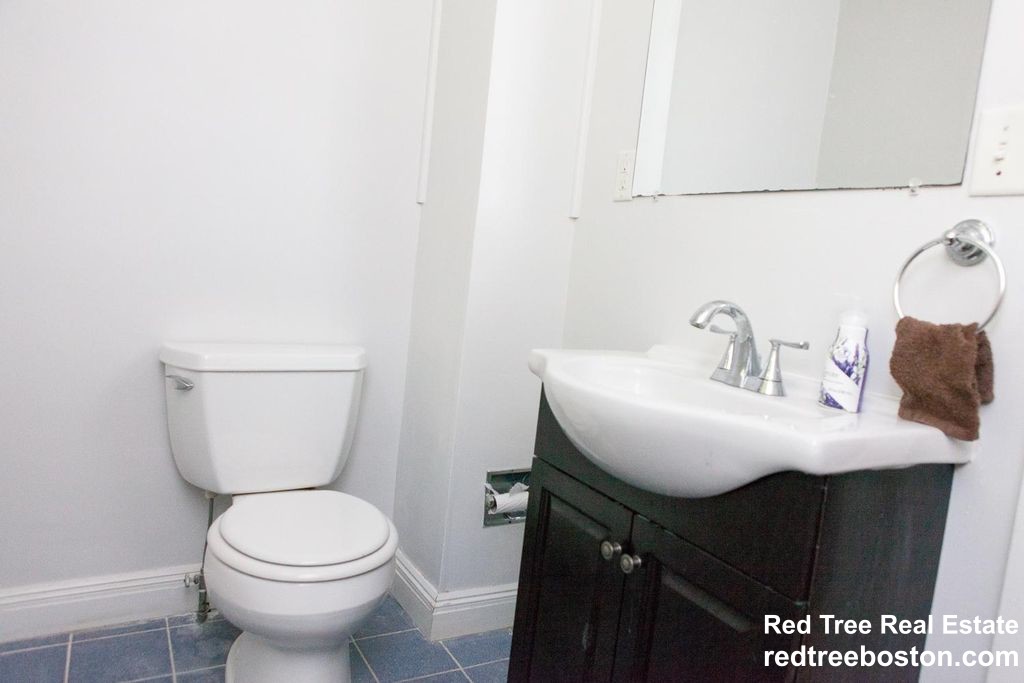 1743 Commonwealth Ave, Brighton