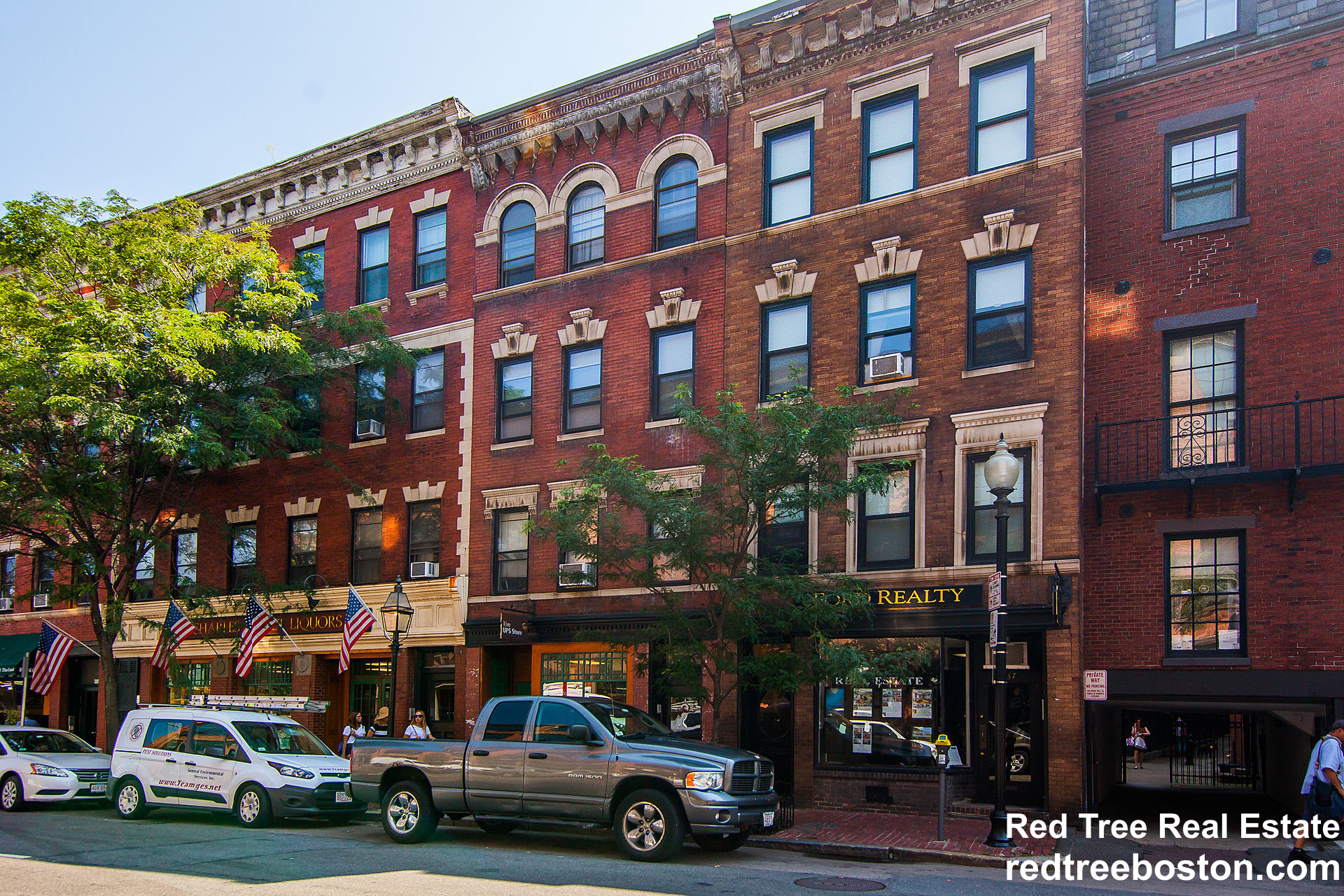 137 Charles St, Beacon Hill