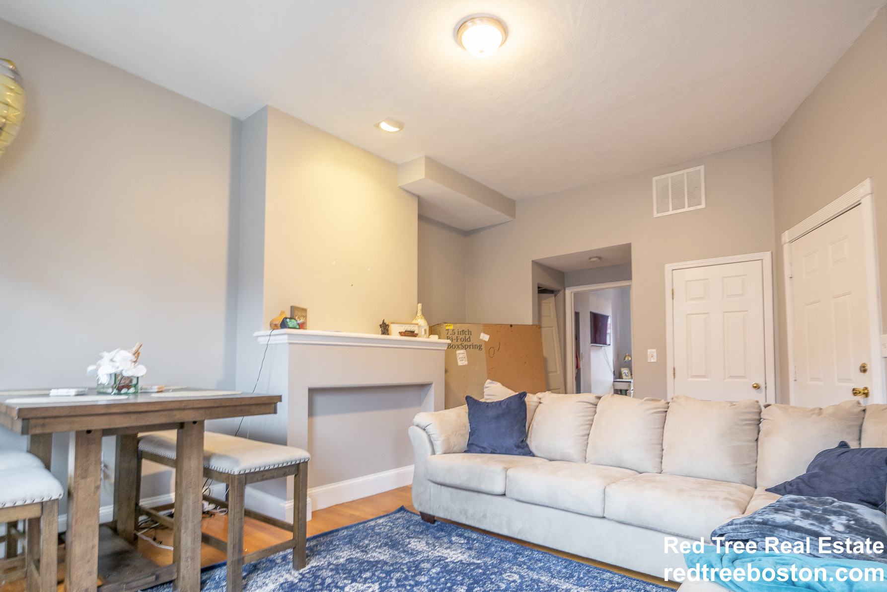 669 Massachusetts Ave, South End