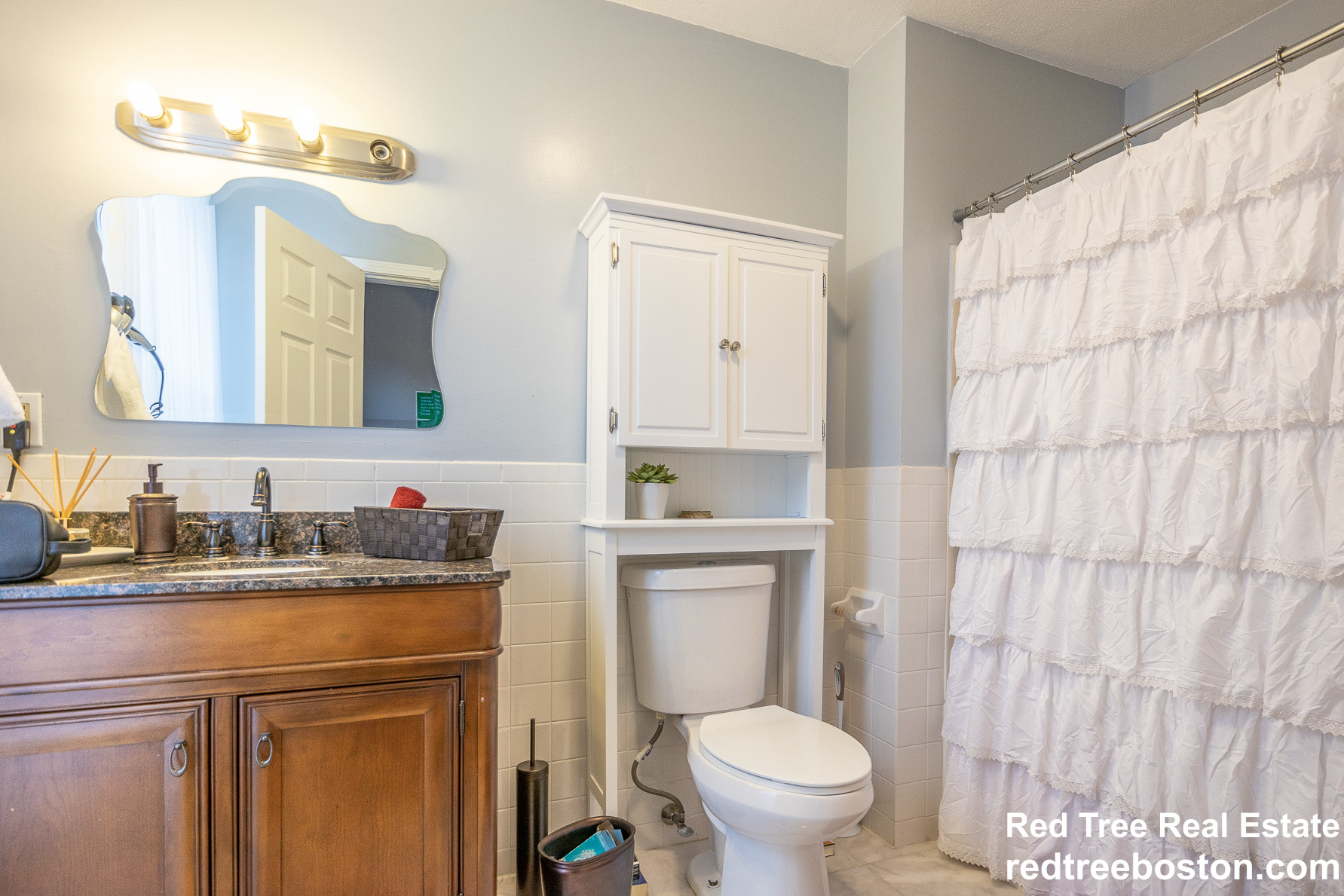 669 Massachusetts Ave, South End