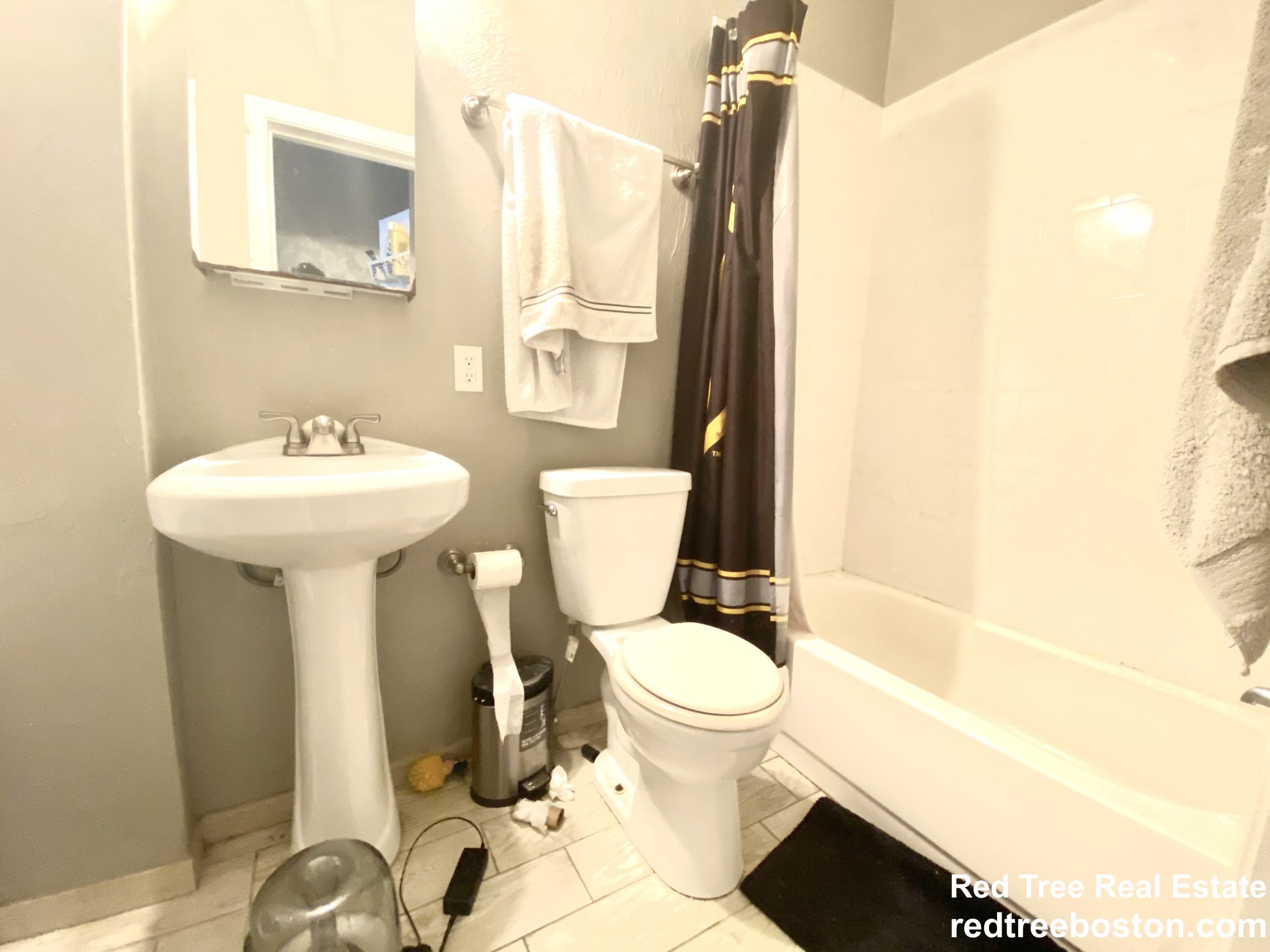 4 bed, 1 bath apartment for rent at 143 Cottage St Unit 3, East Boston — photo 8 of 20