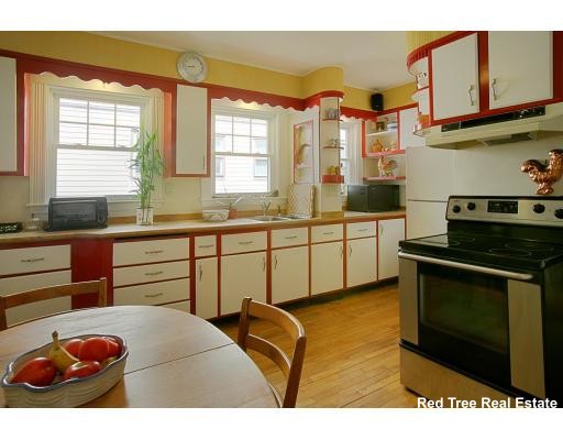 62 Jamaica Rd, Brookline Village