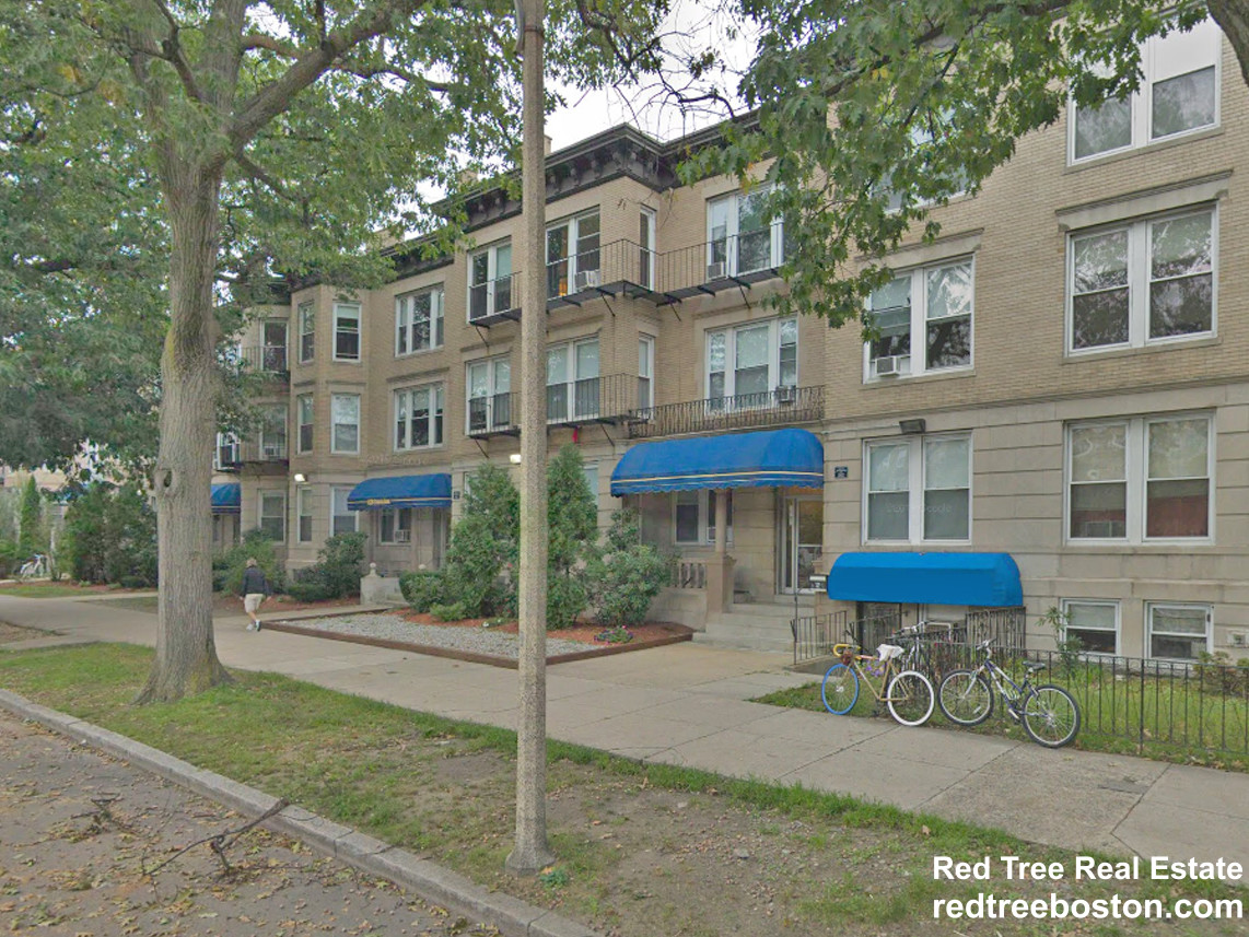 1128 Commonwealth Ave, Allston