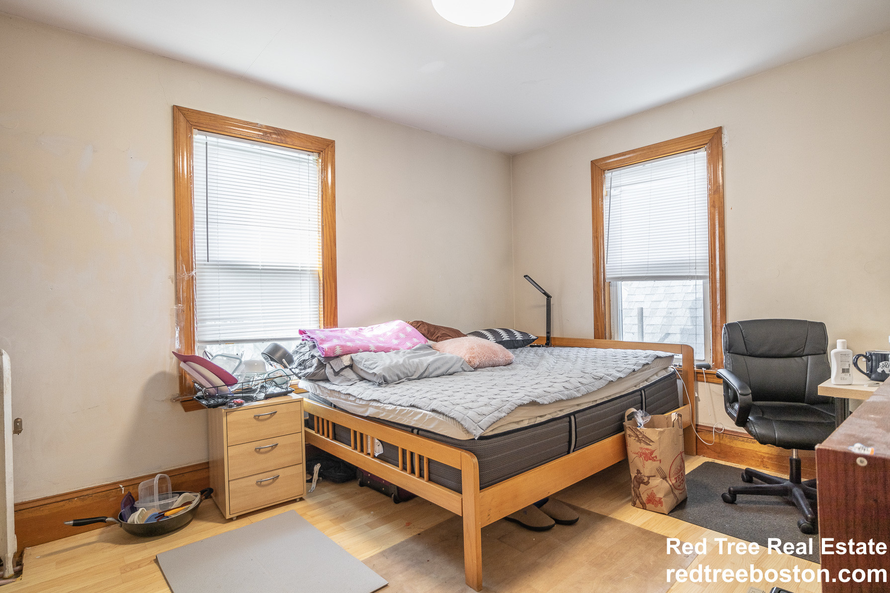 3 bed, 1 bath apartment for rent at 6 Smythe St Unit 3, Brookline Village — photo 4 of 11