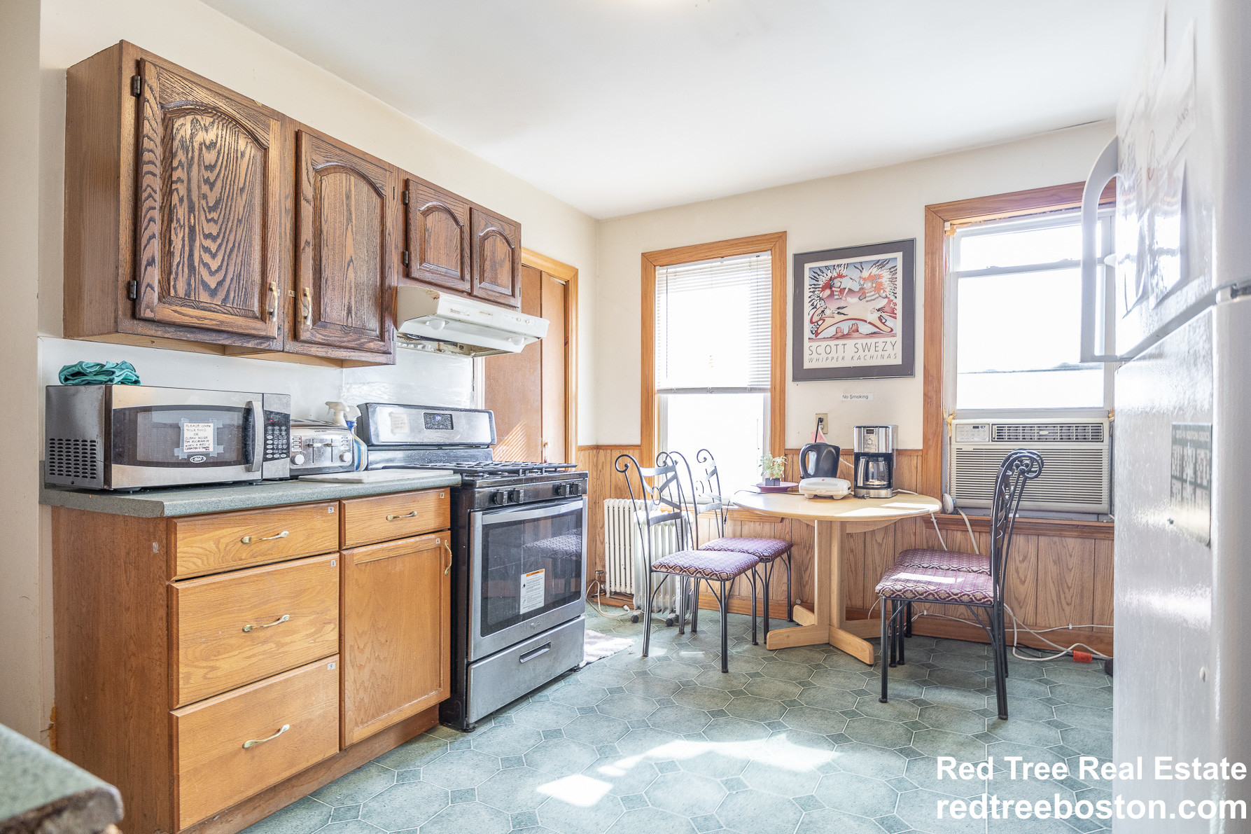3 bed, 1 bath apartment for rent at 6 Smythe St Unit 3, Brookline Village — photo 1 of 11
