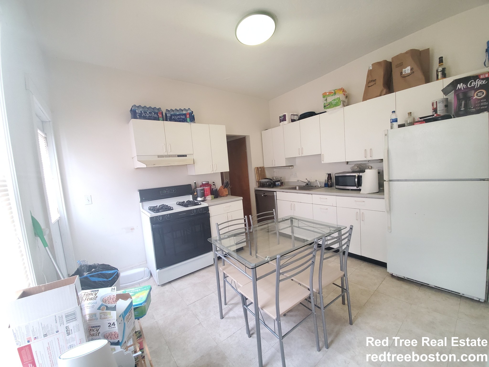 2 bed, 1 bath apartment for rent at 60.5 Sacramento St Unit 2, Porter Square — photo 2 of 8