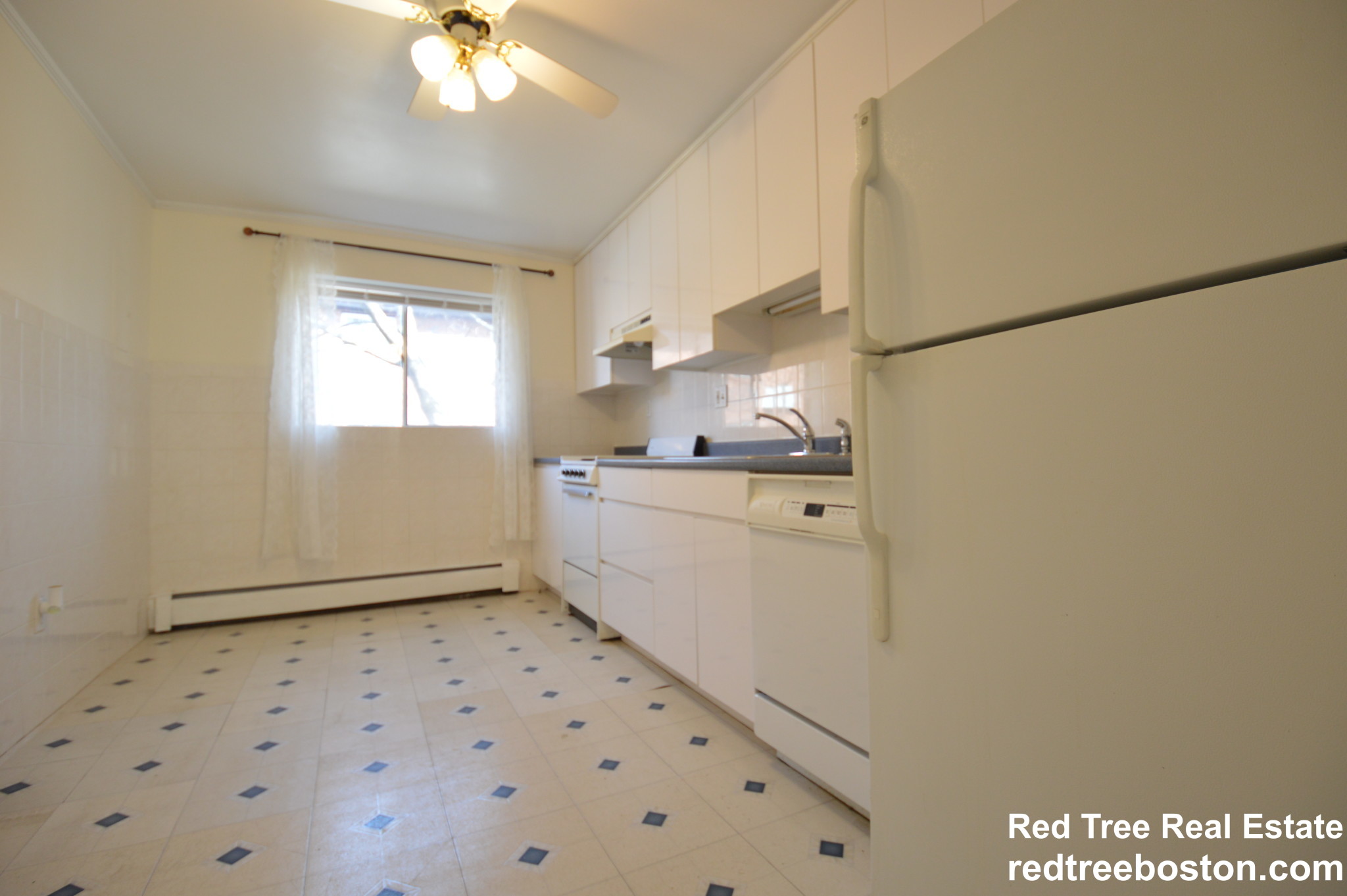 54 Bryon Rd, Chestnut Hill (Newton)