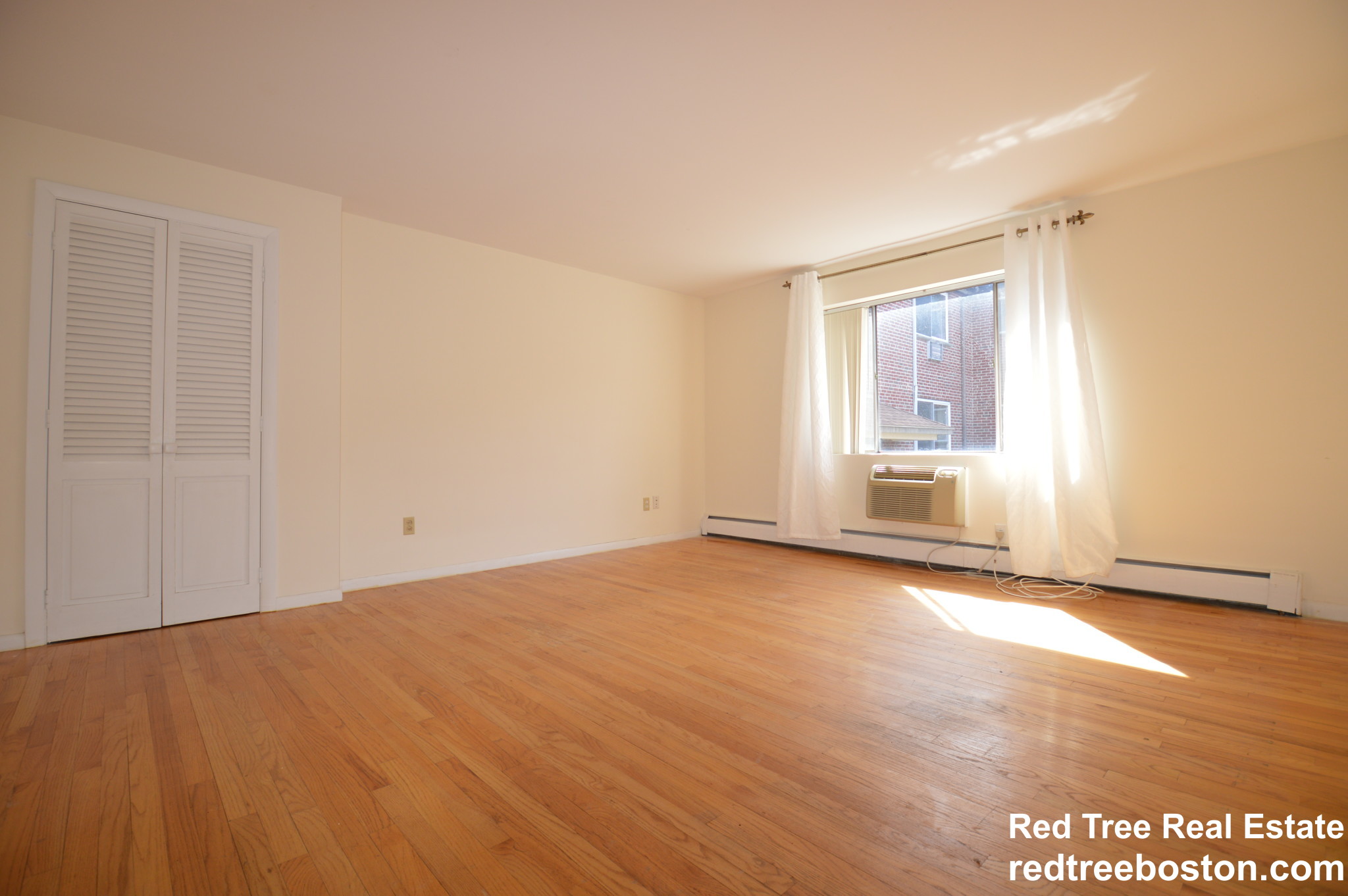 54 Bryon Rd, Chestnut Hill (Newton)