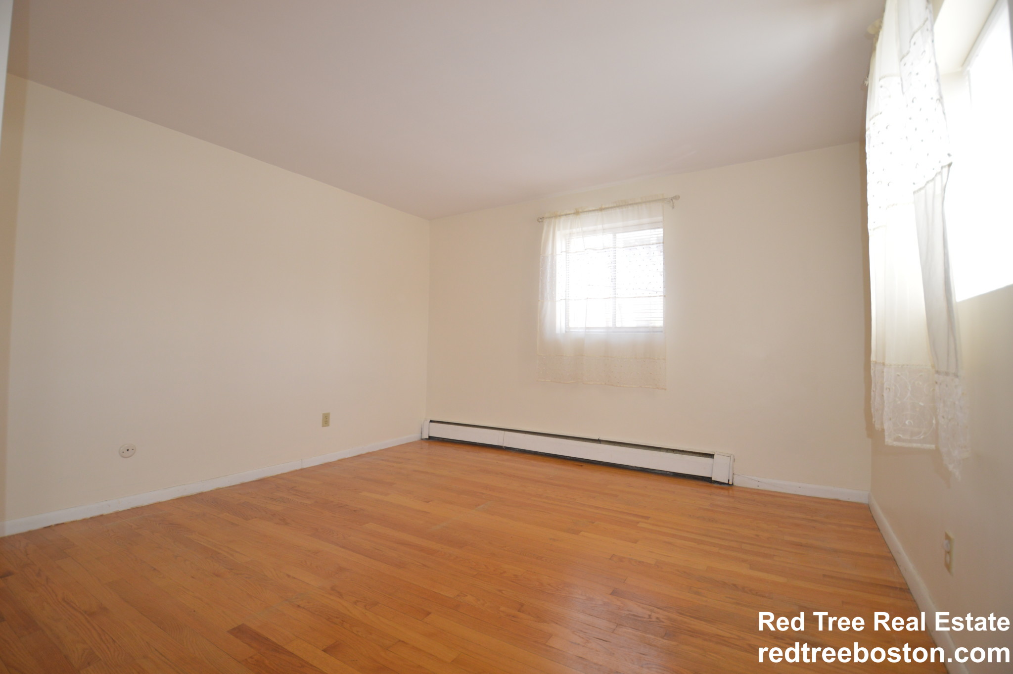 54 Bryon Rd, Chestnut Hill (Newton)