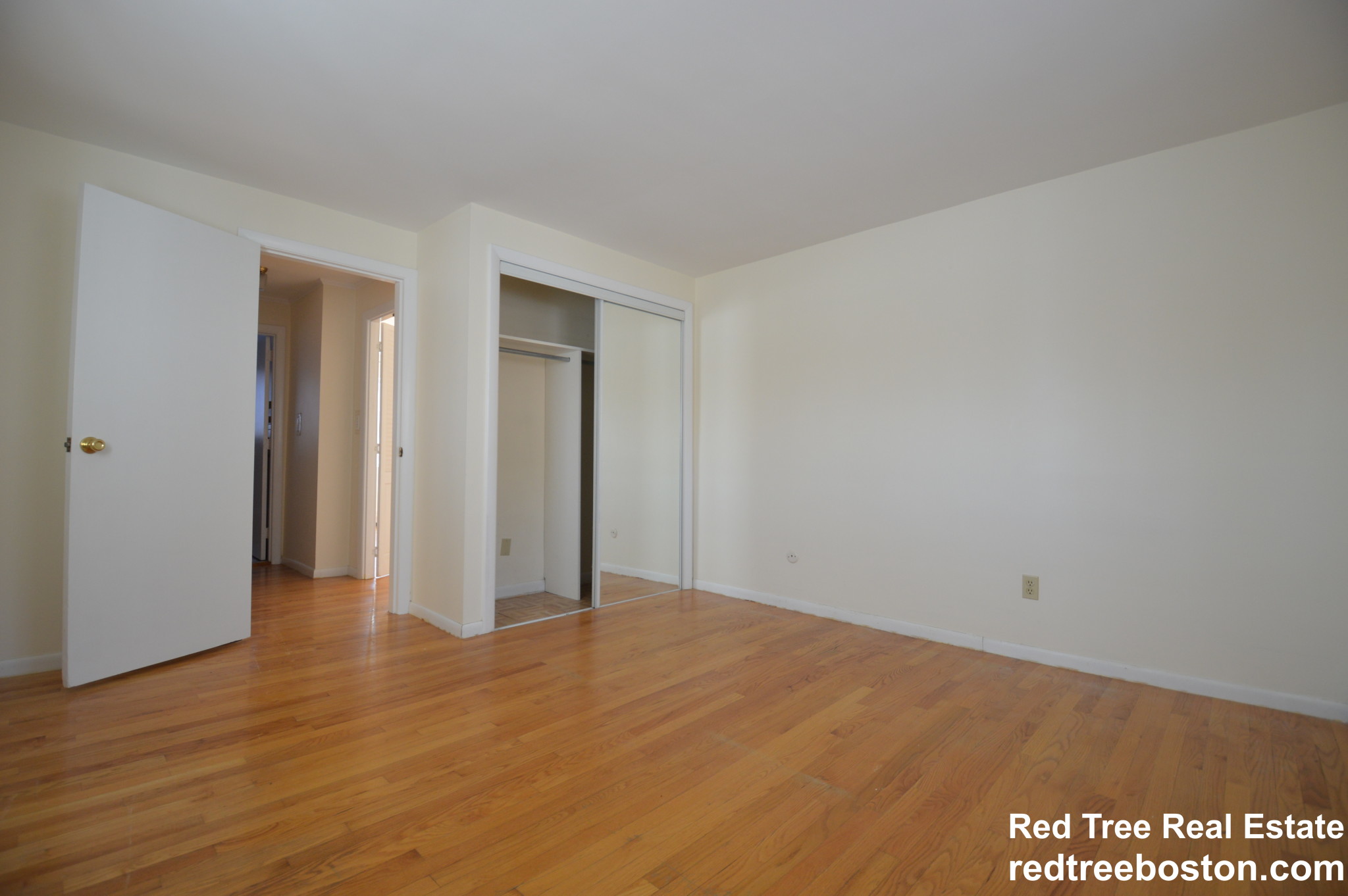 54 Bryon Rd, Chestnut Hill (Newton)