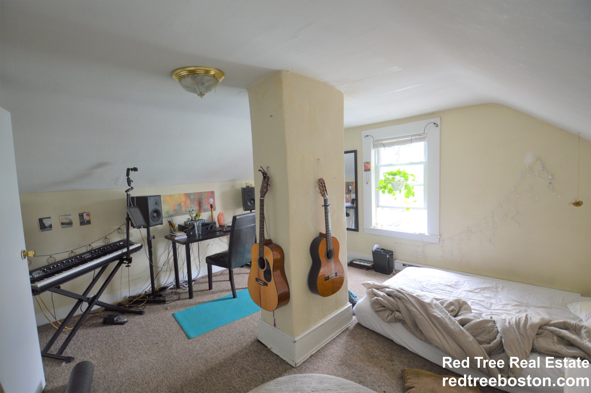22 Greylock Rd, Allston