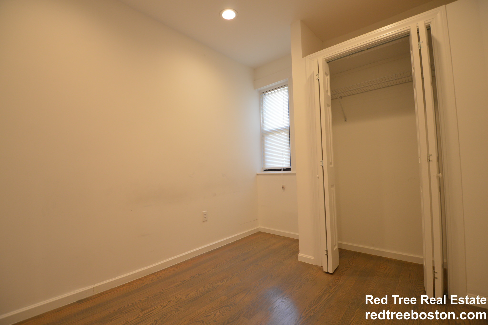 19 Peterborough St, Fenway