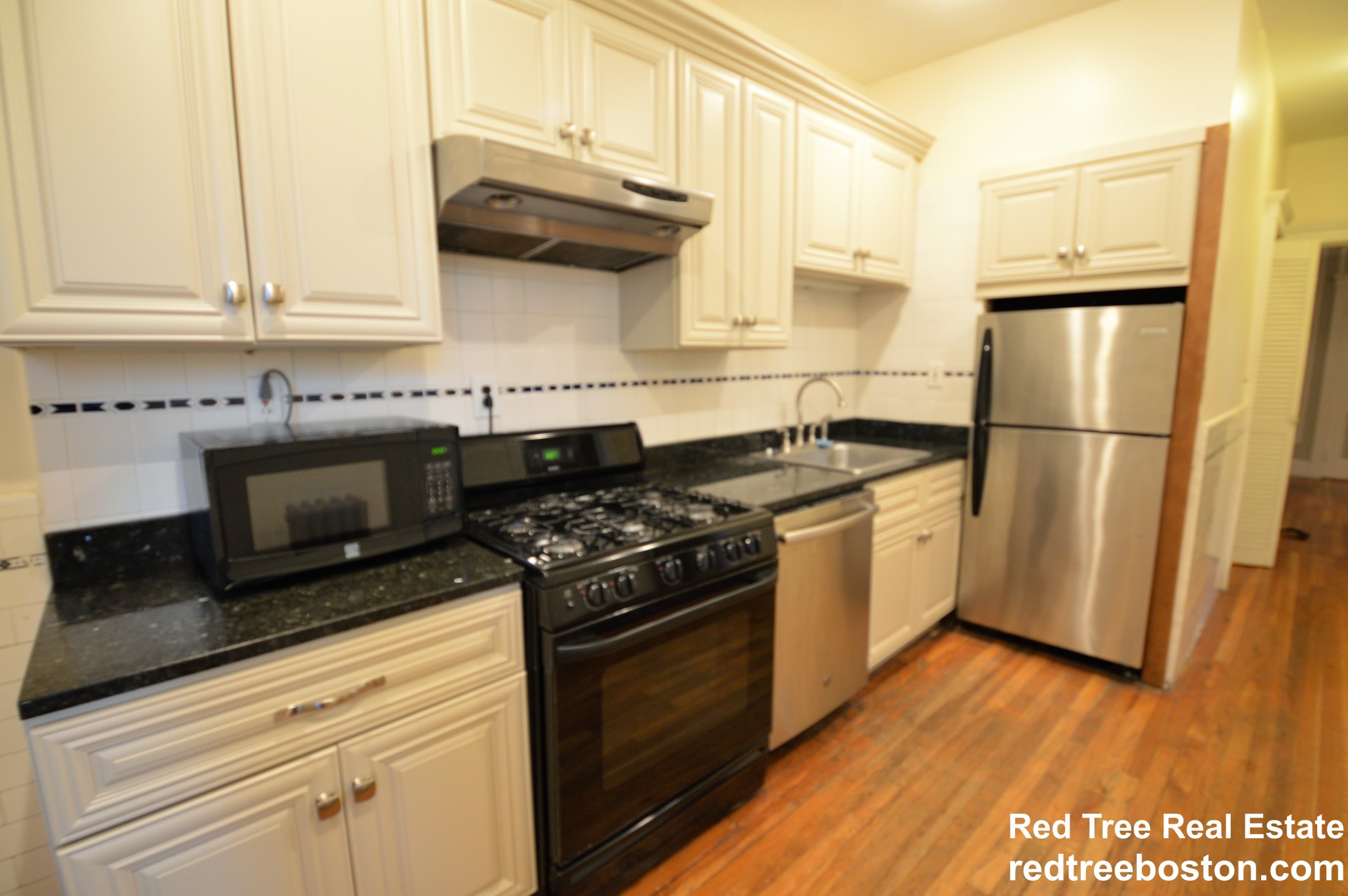 30 Gibbs St, North Brookline