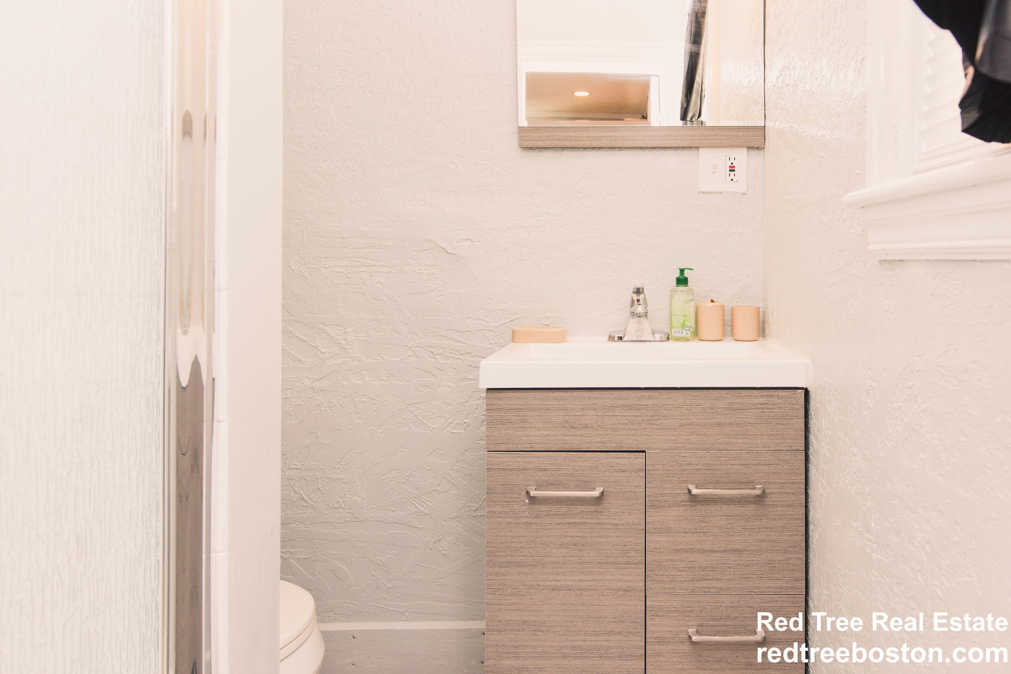 4 Dalrymple St, Jamaica Plain