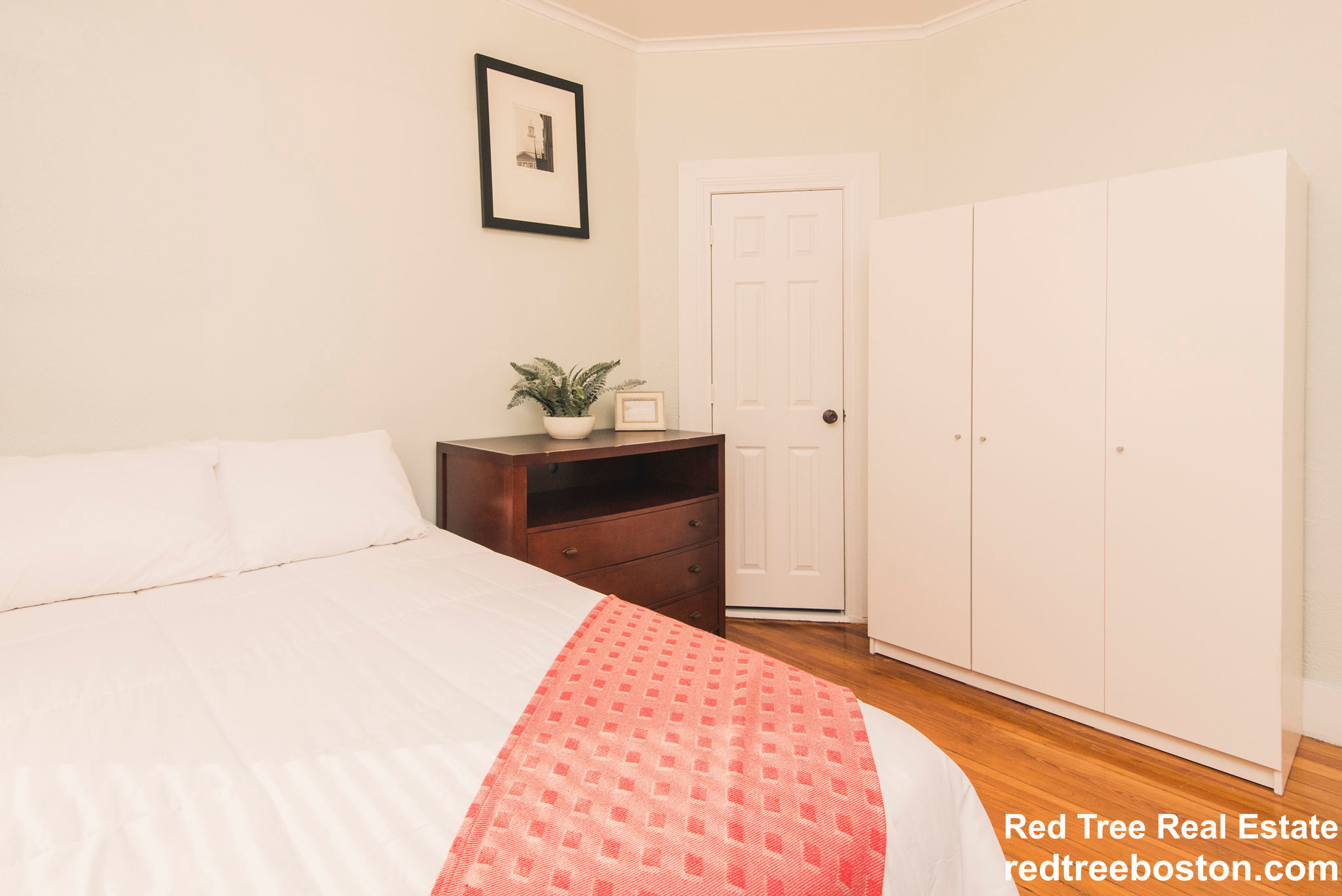 4 Dalrymple St, Jamaica Plain