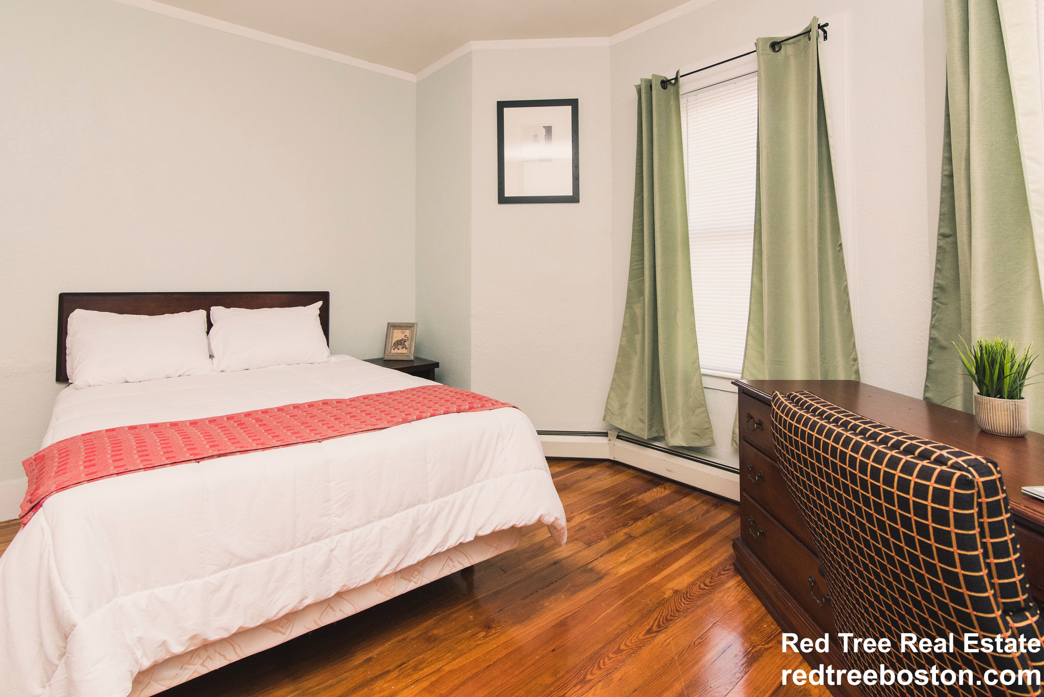 4 Dalrymple St, Jamaica Plain