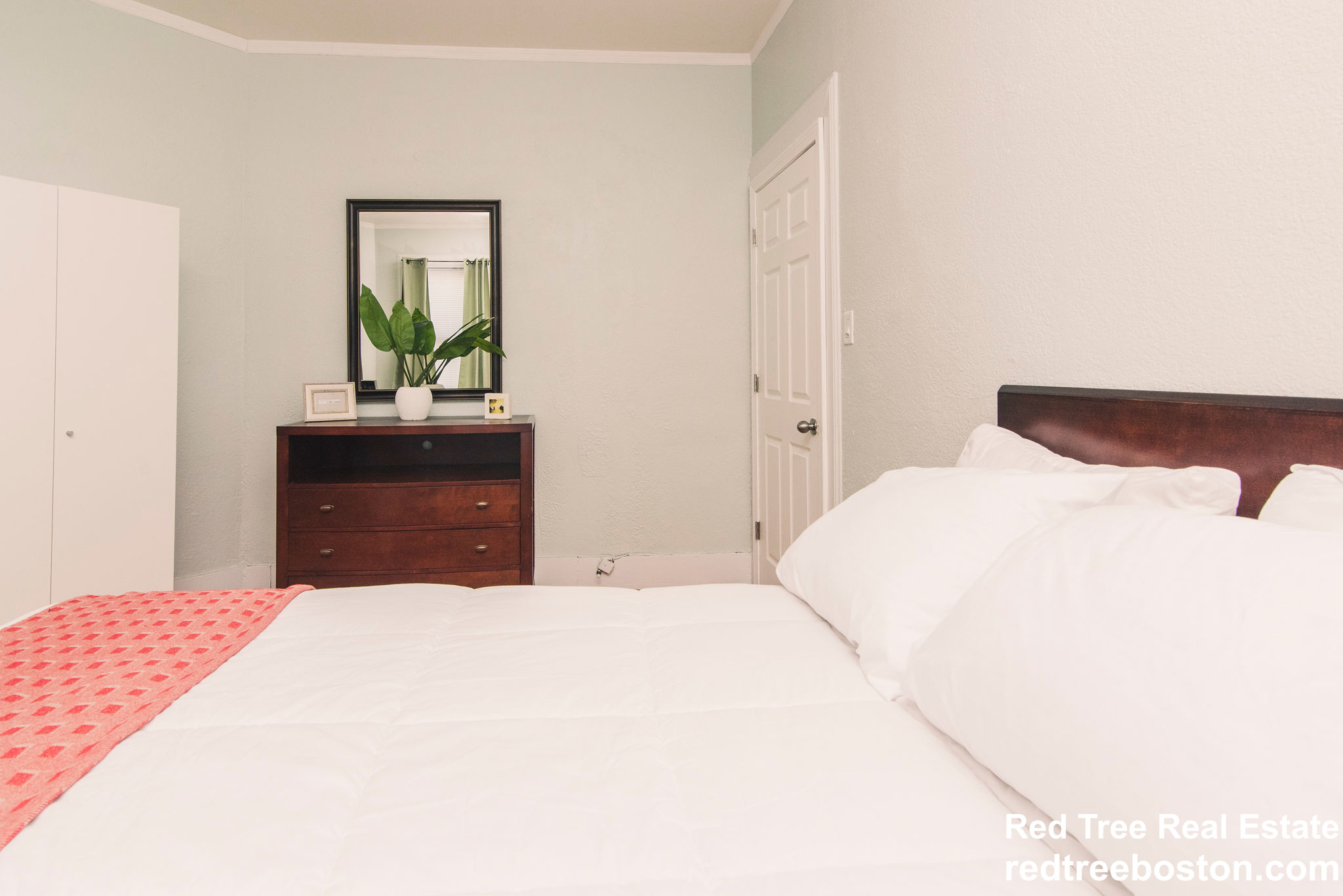 4 Dalrymple St, Jamaica Plain