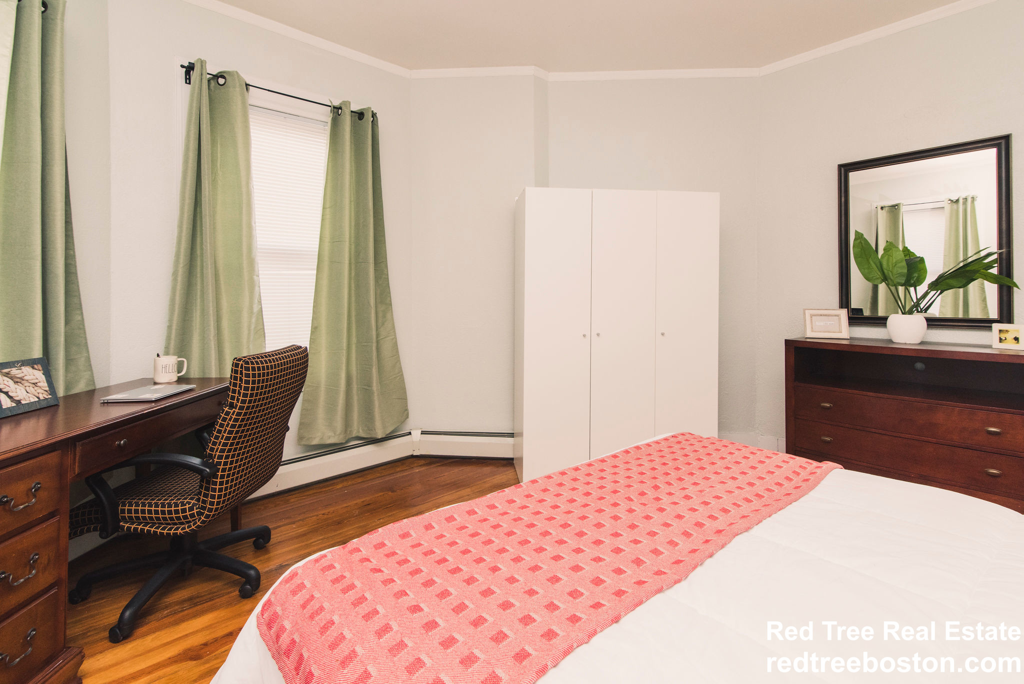 4 Dalrymple St, Jamaica Plain