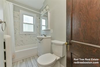 11 Parkton Rd, Jamaica Plain