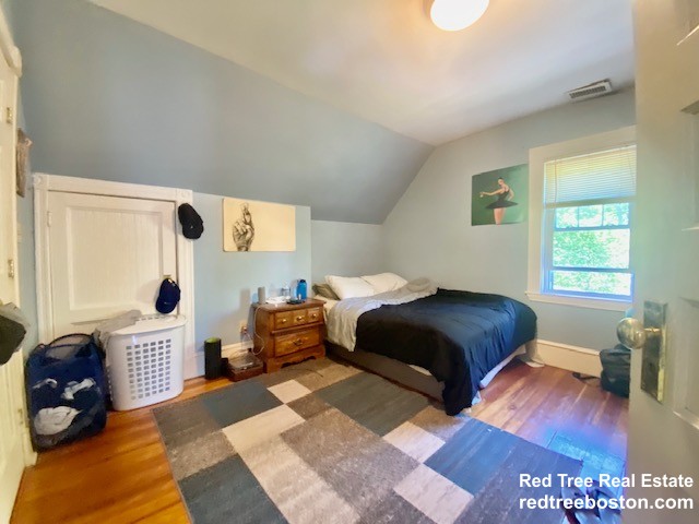 24 Burton St, Brighton