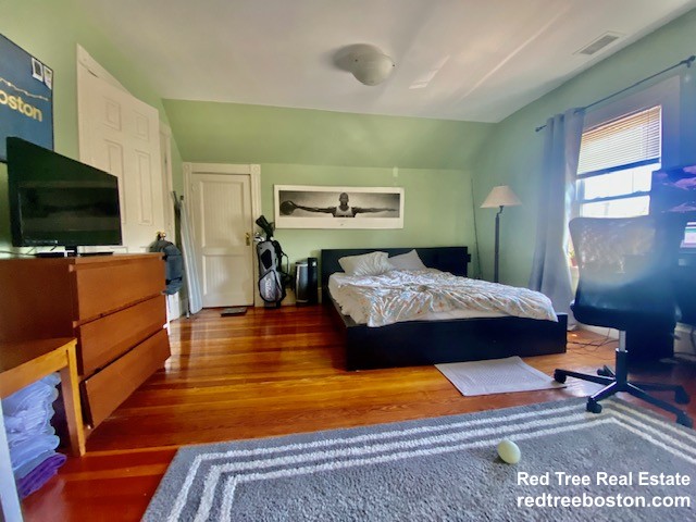 24 Burton St, Brighton