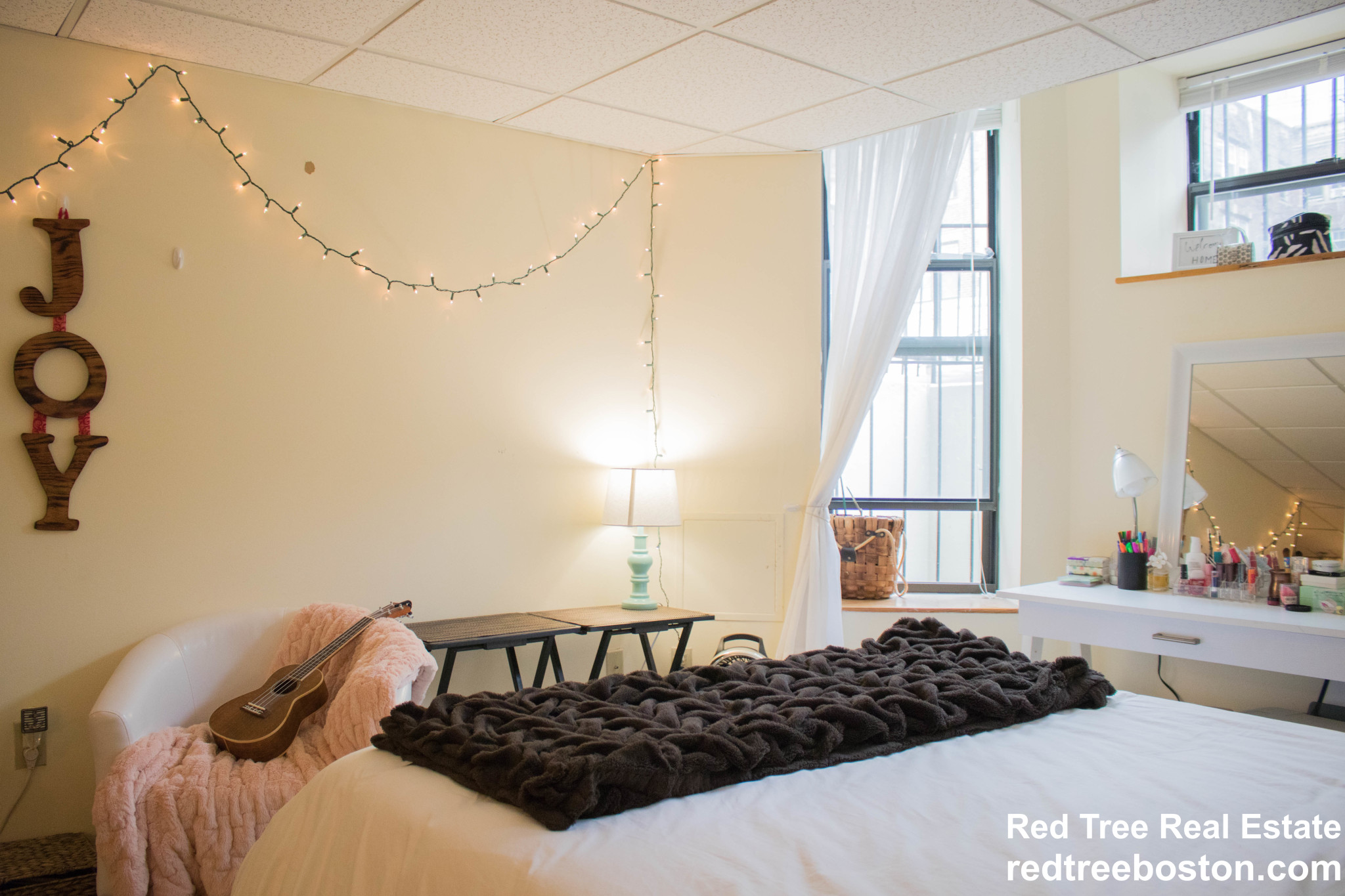 124 Peterborough St, Fenway