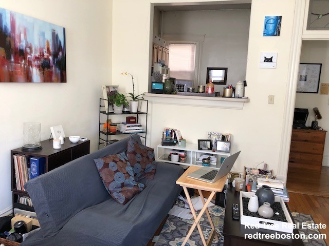 102 Queensberry St, Fenway