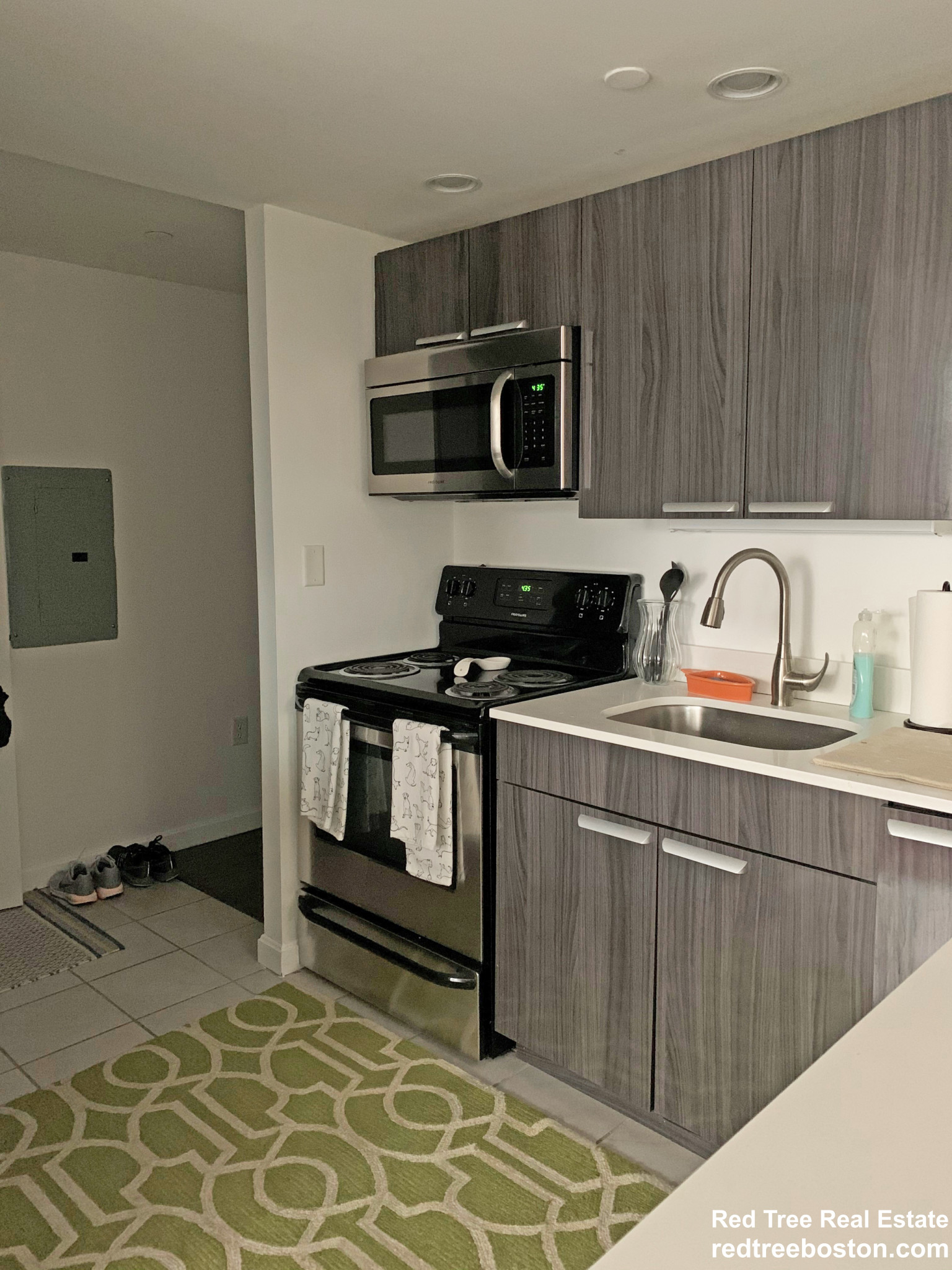 105 Queensberry St, Fenway