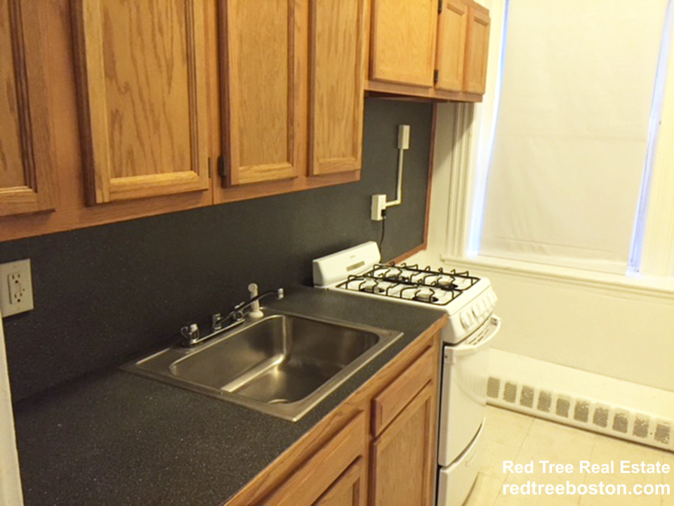 1687 Commonwealth Ave, Brighton