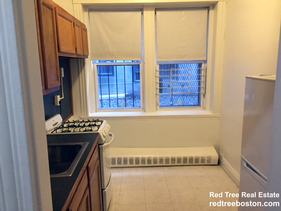 1687 Commonwealth Ave, Brighton