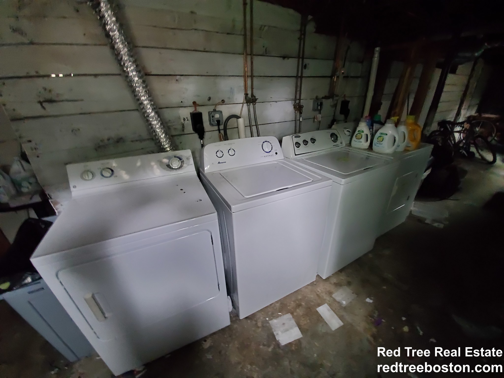 67 Washburn Ave, North Cambridge