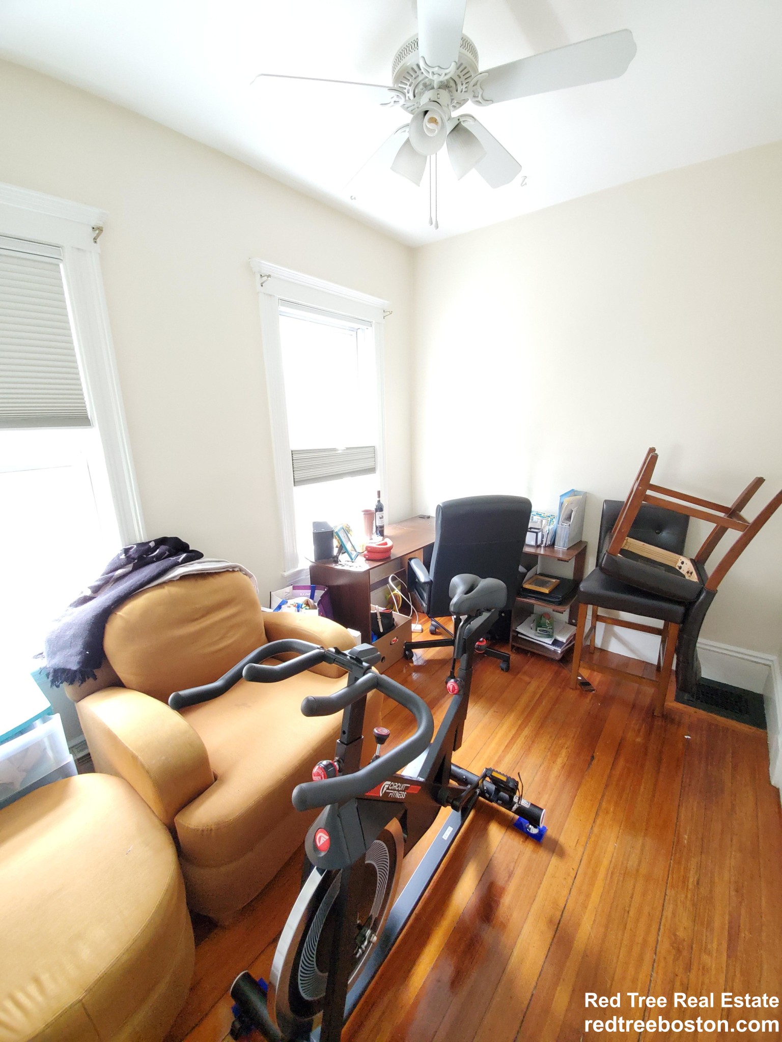 67 Washburn Ave, North Cambridge