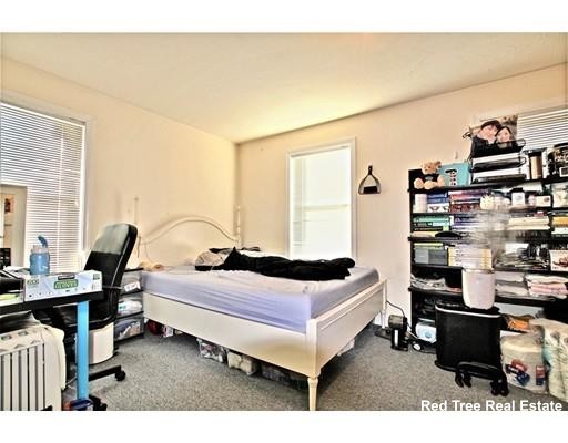 24 Lawn St, Mission Hill