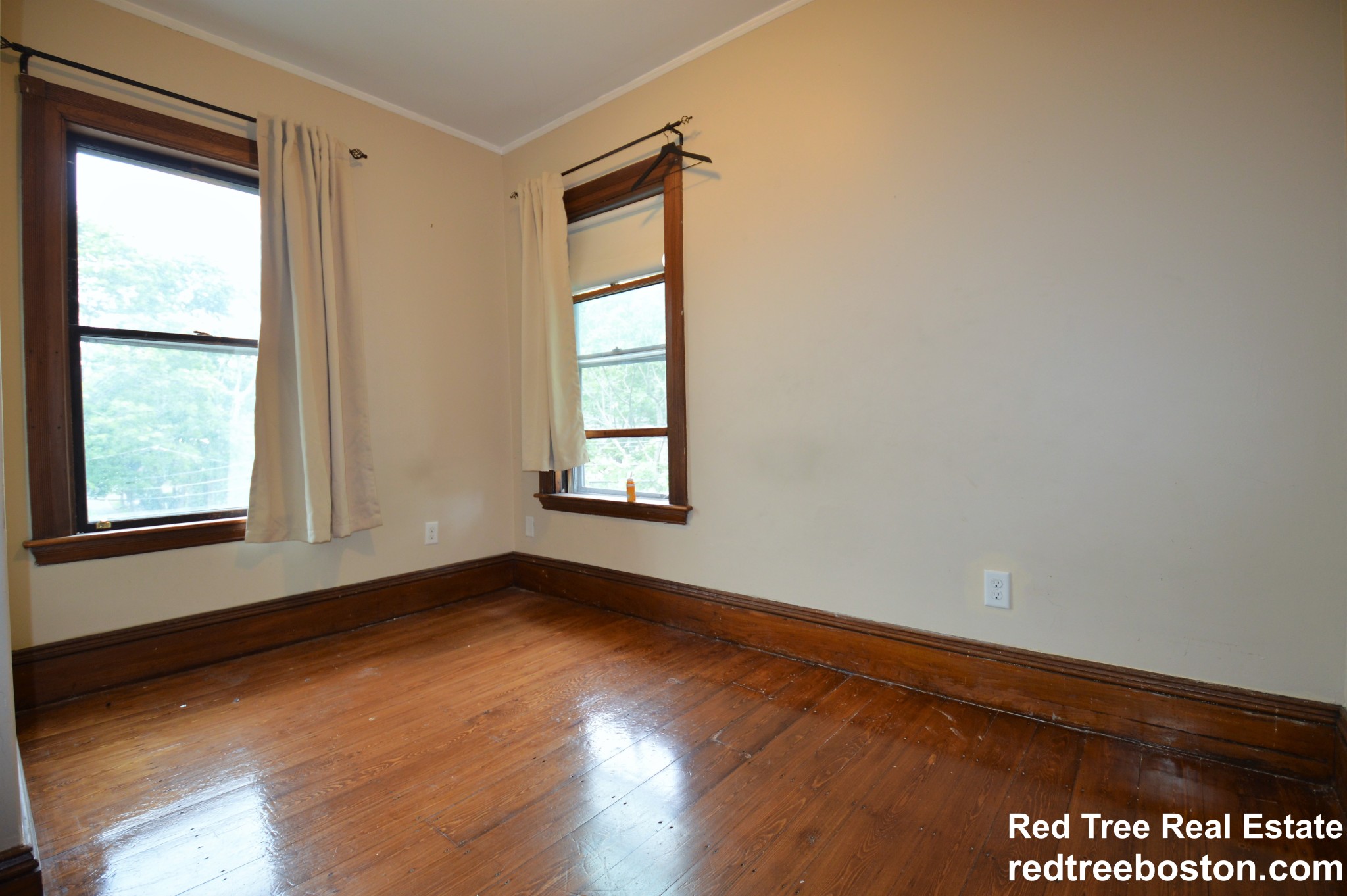 305 Central St, Newton