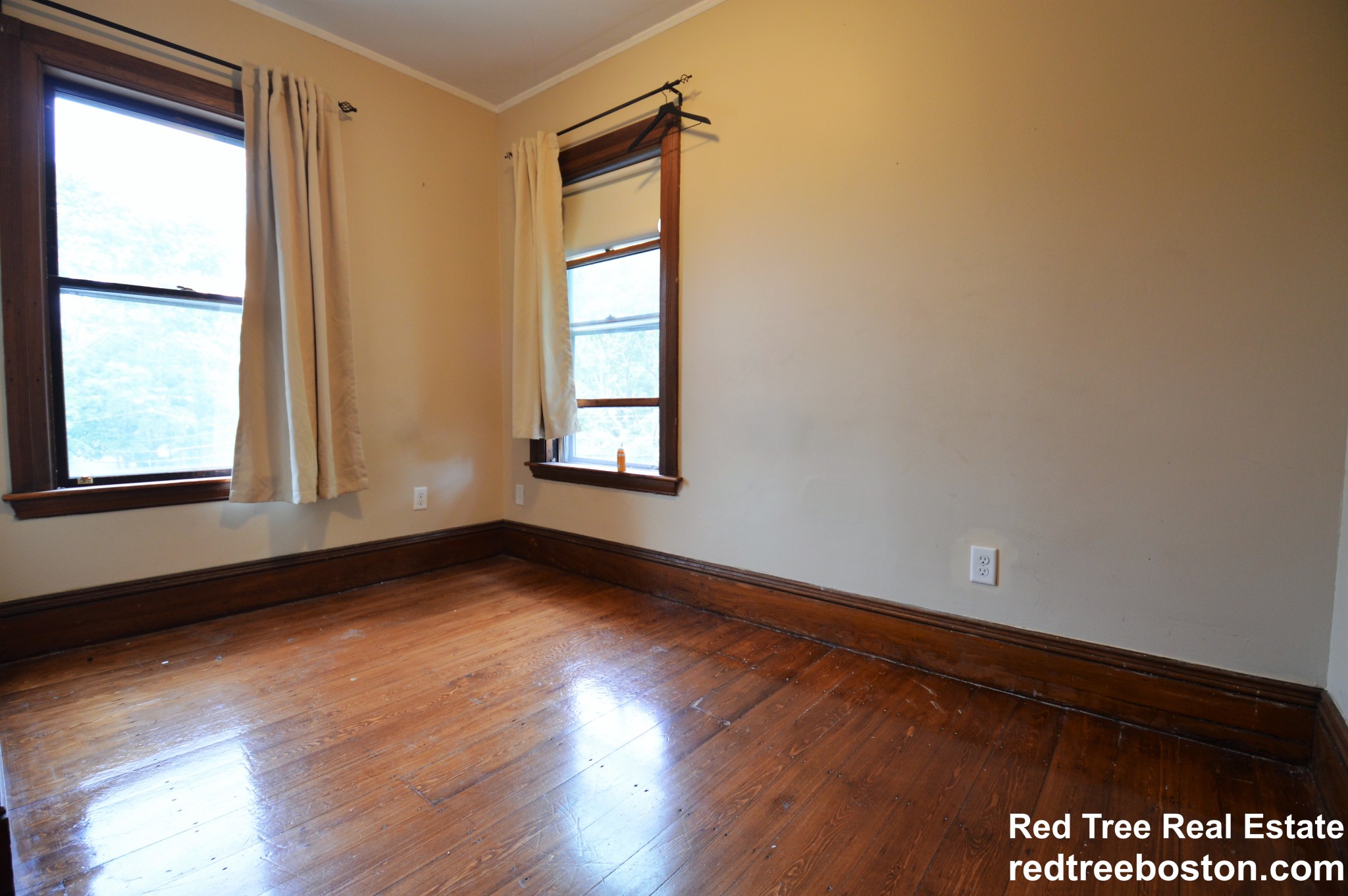 305 Central St, Newton