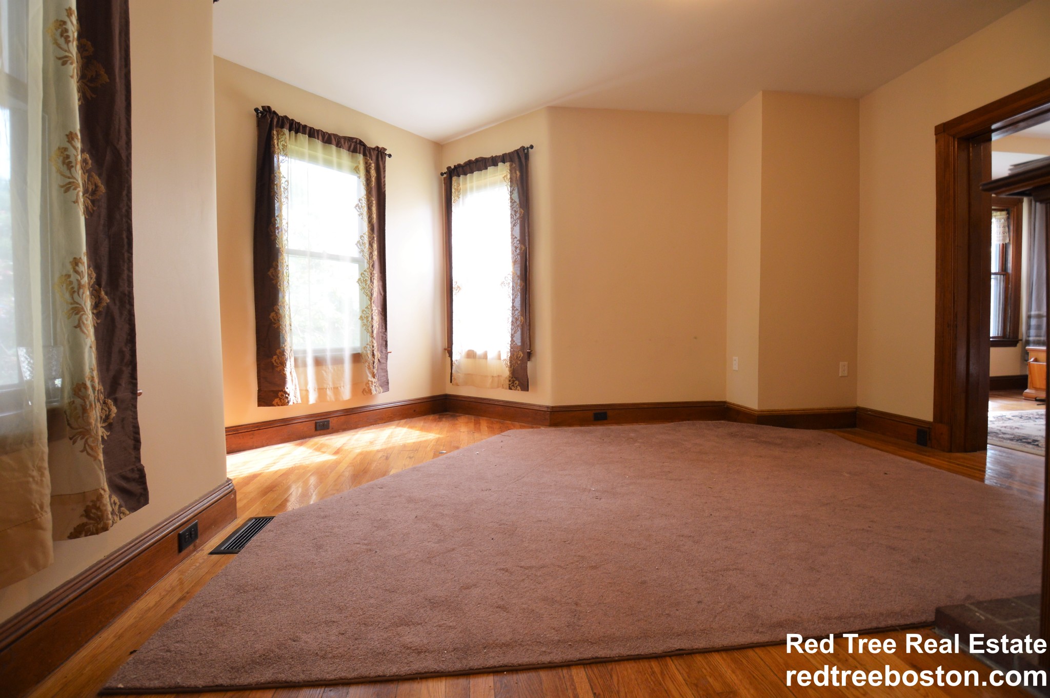 305 Central St, Newton