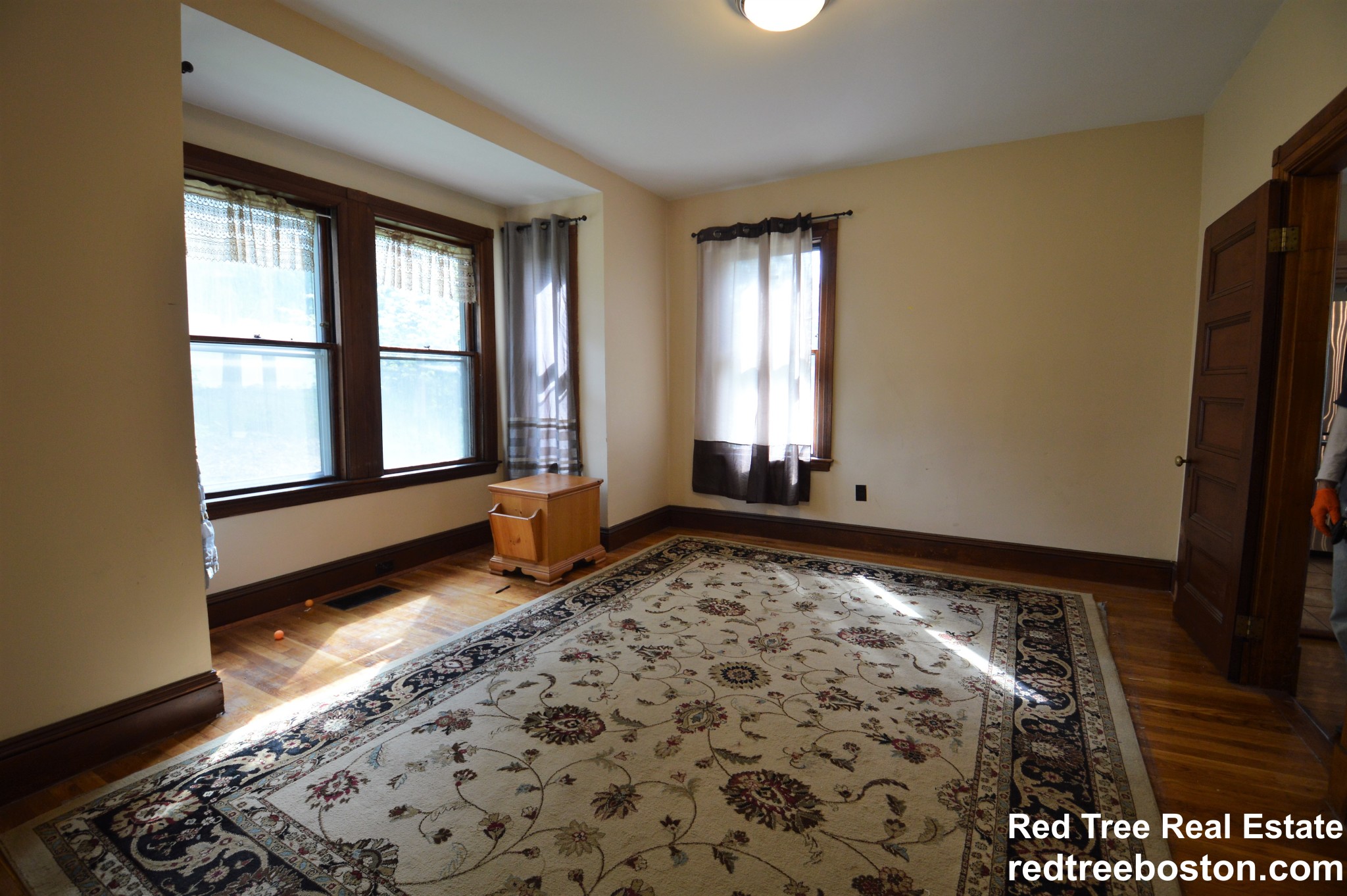 305 Central St, Newton