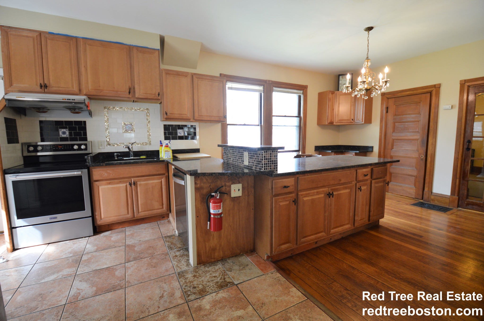 305 Central St, Newton