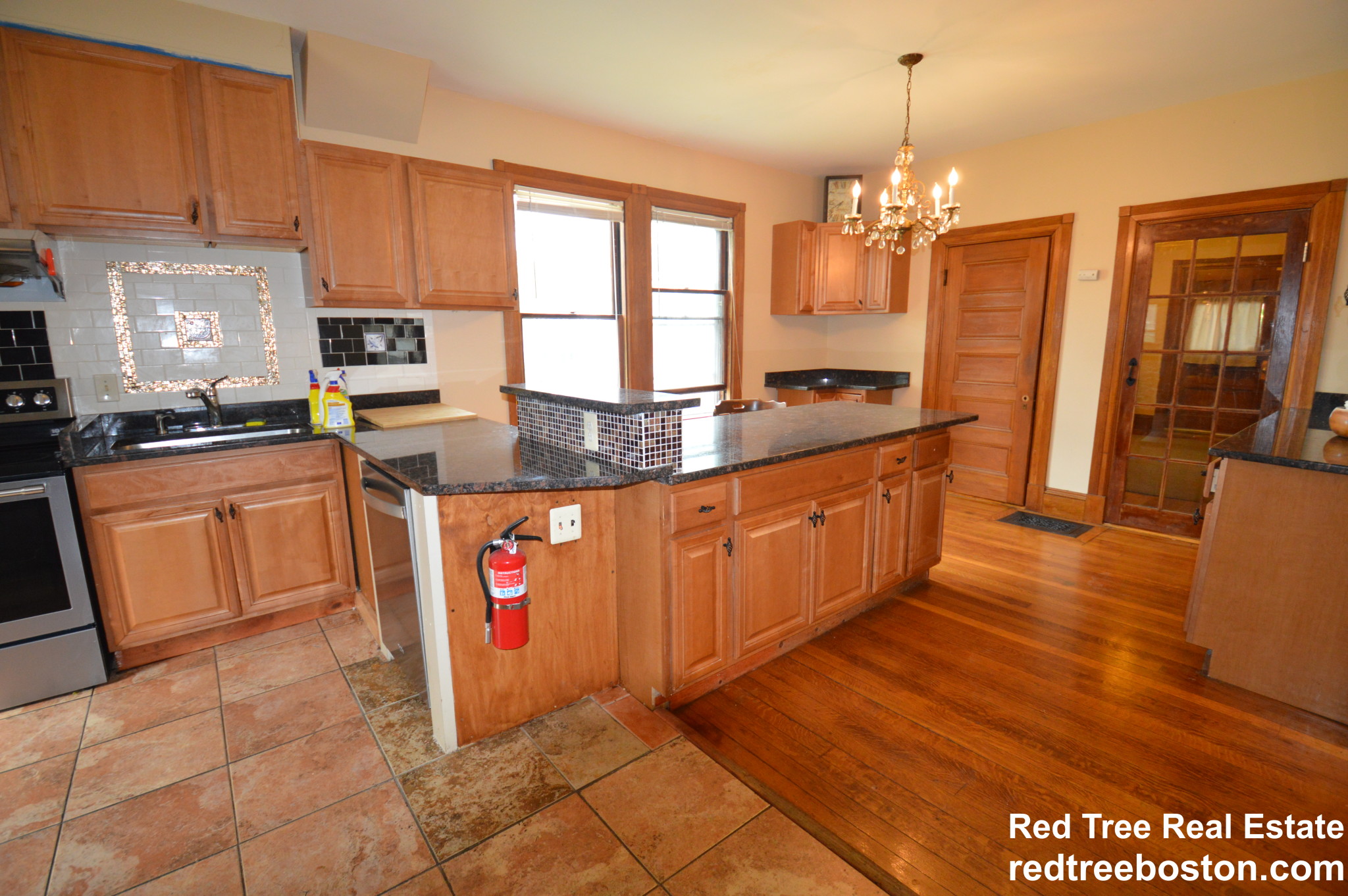 305 Central St, Newton