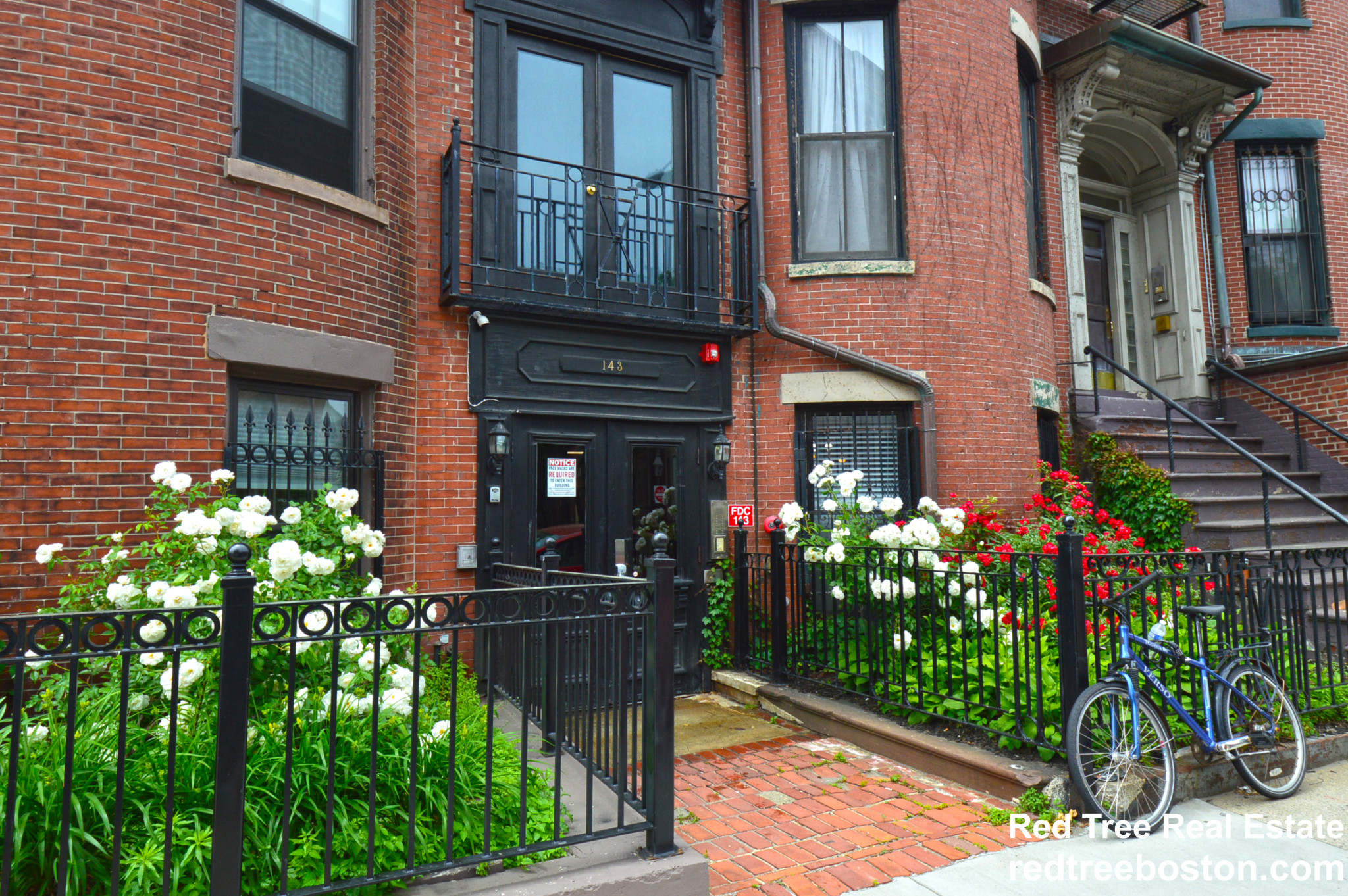 Studio bed, 1 bath apartment for rent at 143 Arlington St Unit 22, Back Bay — photo 4 of 5