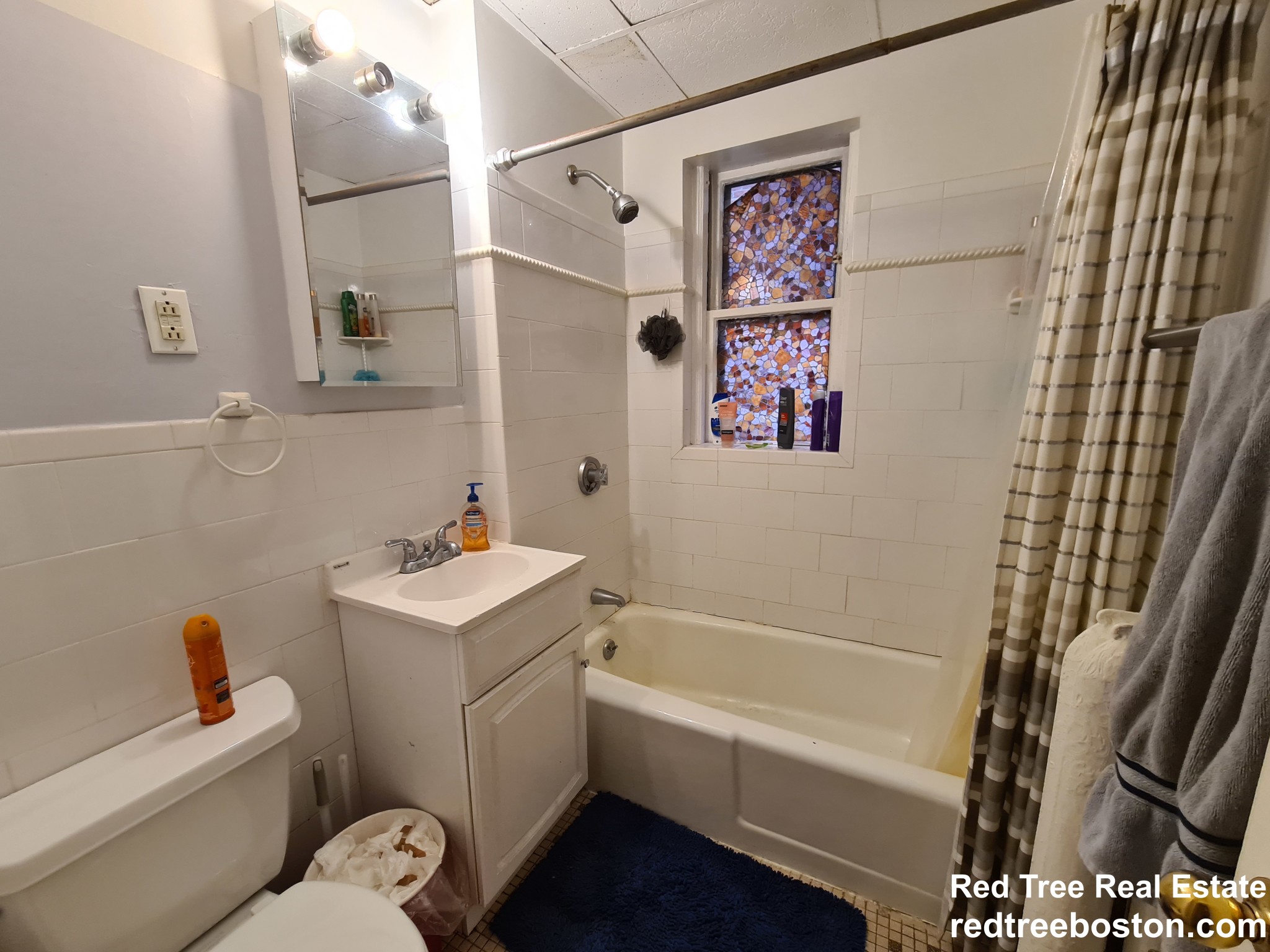 2 bed, 1 bath apartment for rent at 1307 Commonwealth Ave Unit 3, Allston — photo 8 of 9