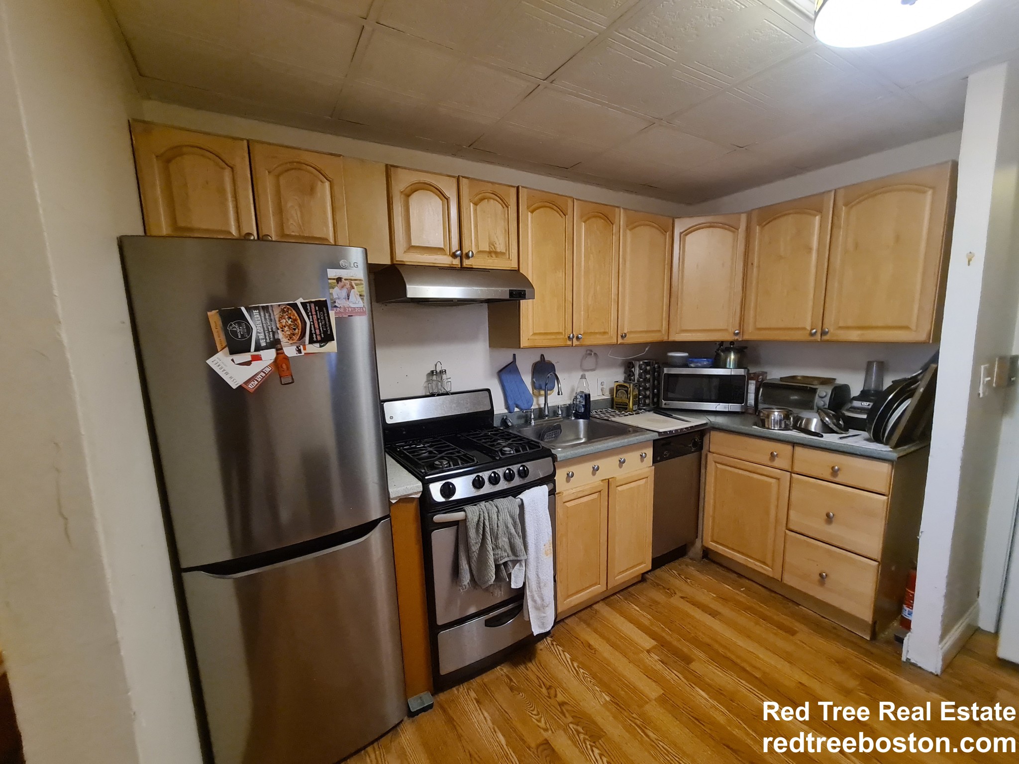 2 bed, 1 bath apartment for rent at 1307 Commonwealth Ave Unit 3, Allston — photo 3 of 9