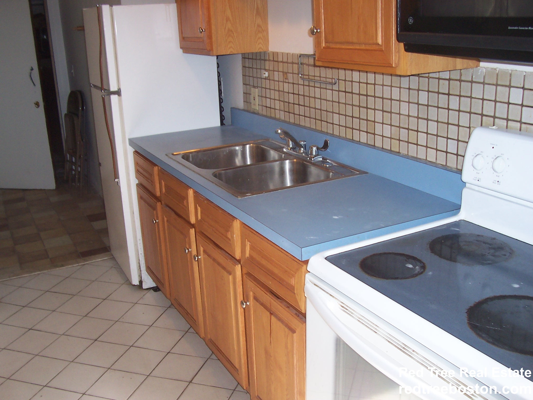 688 Parker St, Mission Hill