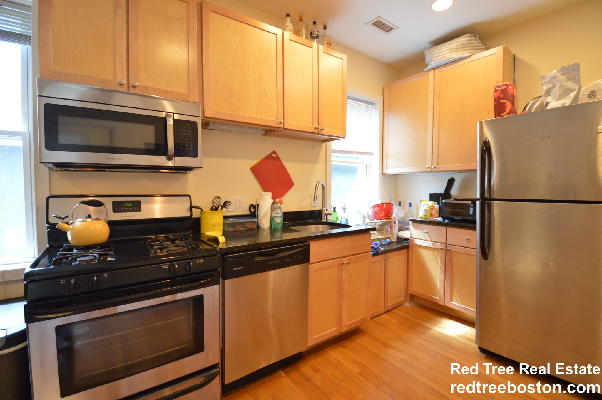 24 Ashford St, Allston