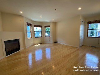 65 Calumet St, Mission Hill