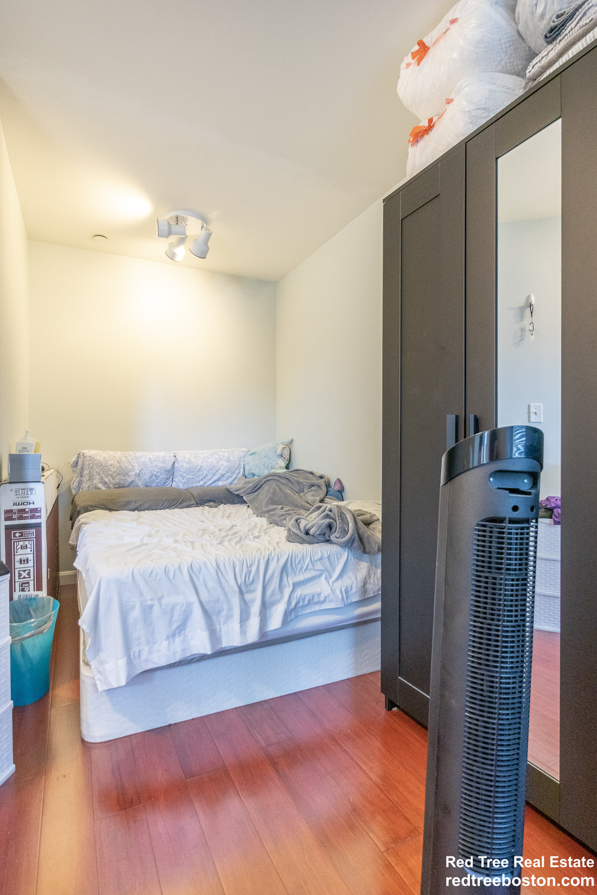 Studio bed, 1 bath apartment for rent at 100 West Squantum St Unit 104, Quincy — photo 4 of 5