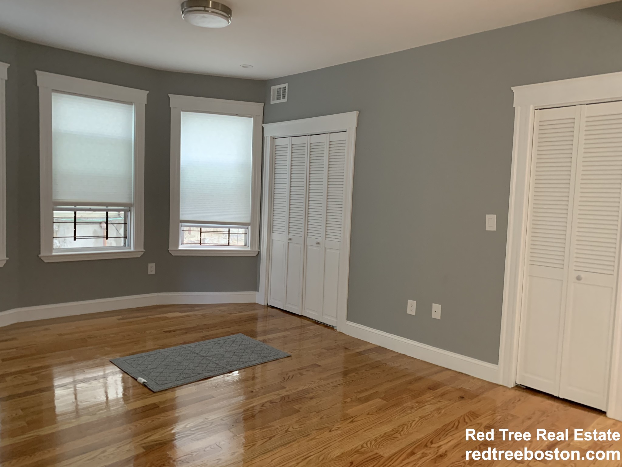 146 Hillside St, Mission Hill