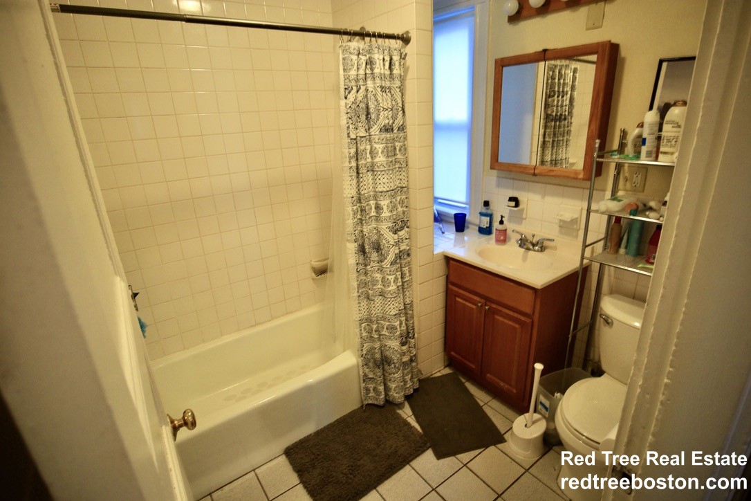 795 Columbia Rd, South Boston